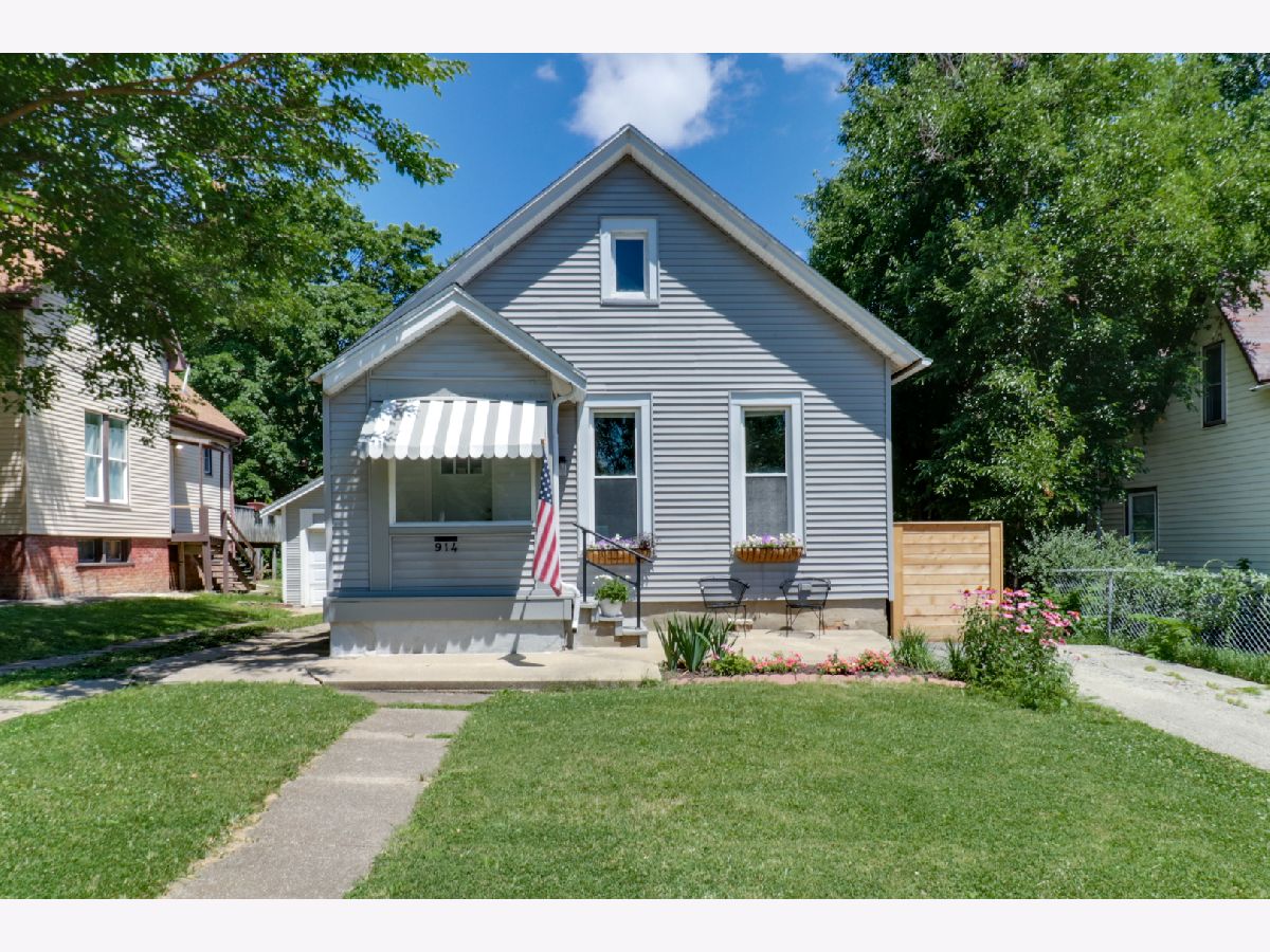 Homes & Condos & Townhomes Sold Davis Addition Bloomington Illinois, 914 Locust