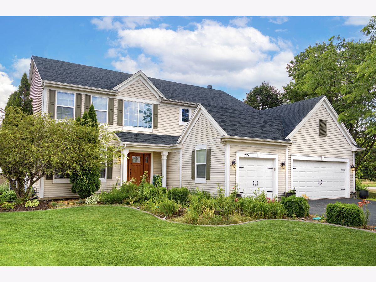 Homes & Townhomes Sold Morgan Crossing Oswego Illinois, 227 Morgan Valley