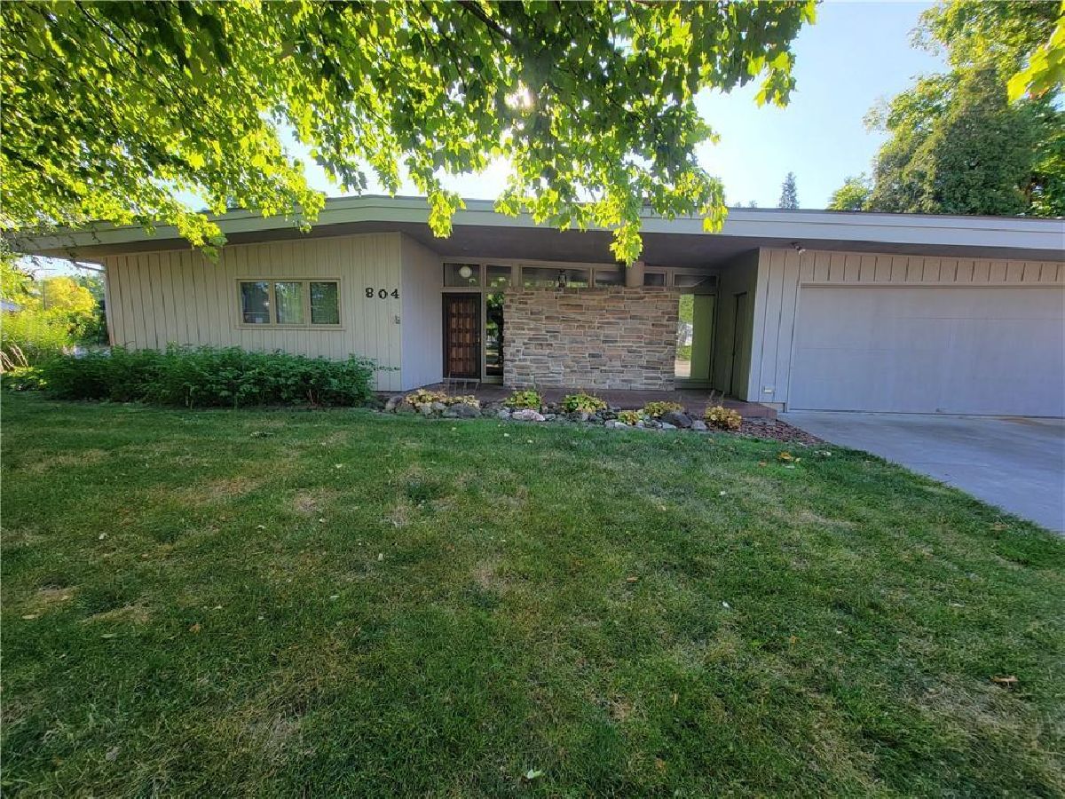  Sold Sullivan Illinois, 804 Van Buren