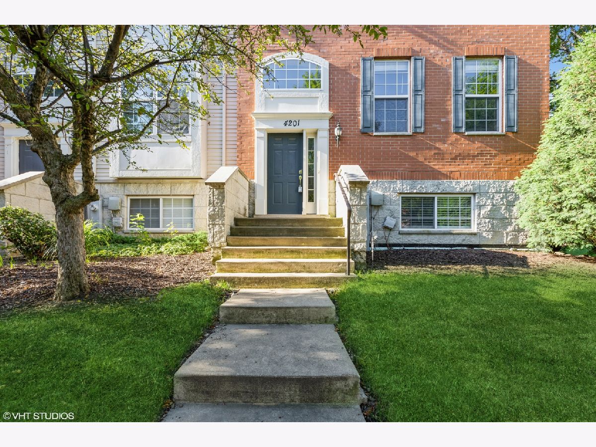 Townhomes & Condos Rented Lehigh Station Aurora Illinois, 4201 Drexel