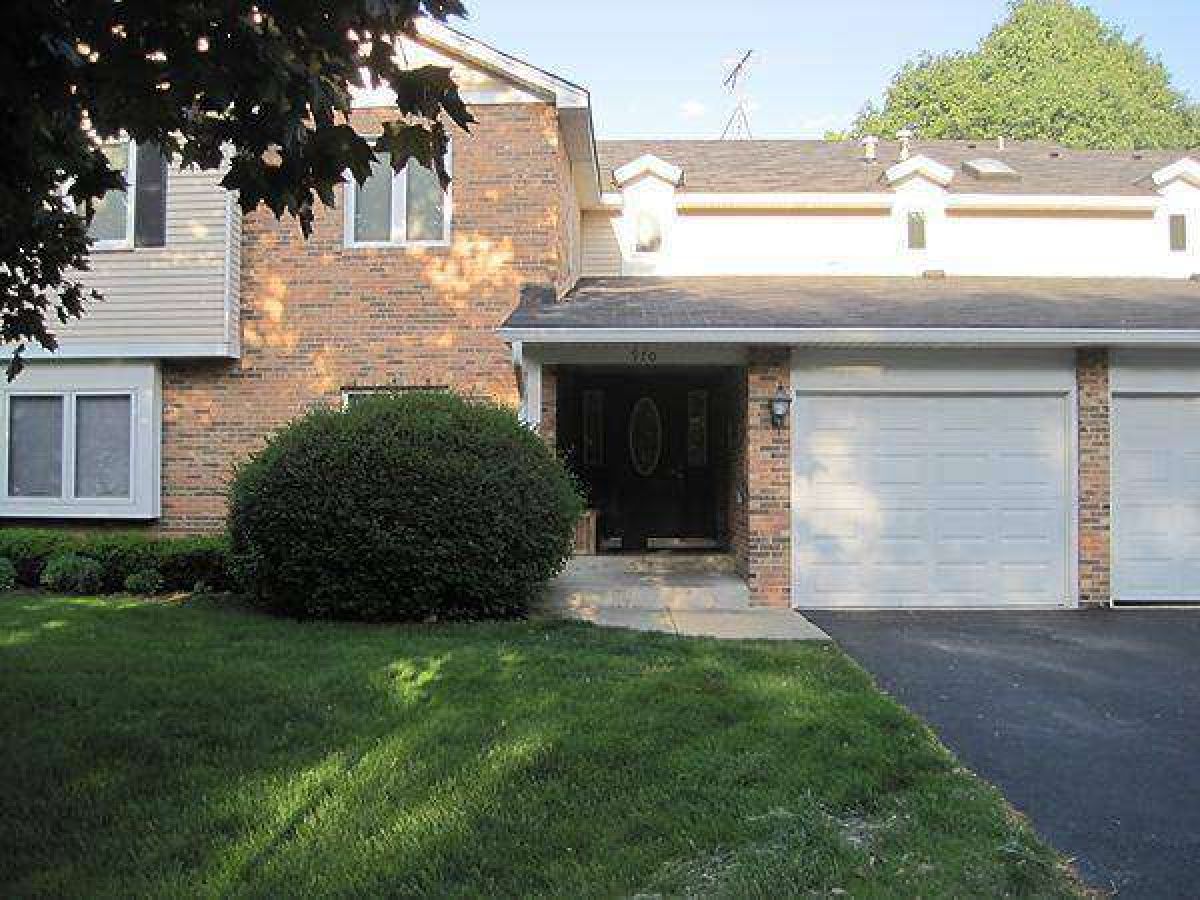 Homes & Condos & Townhomes Rented Creekside Naperville Illinois, 970 Benedetti