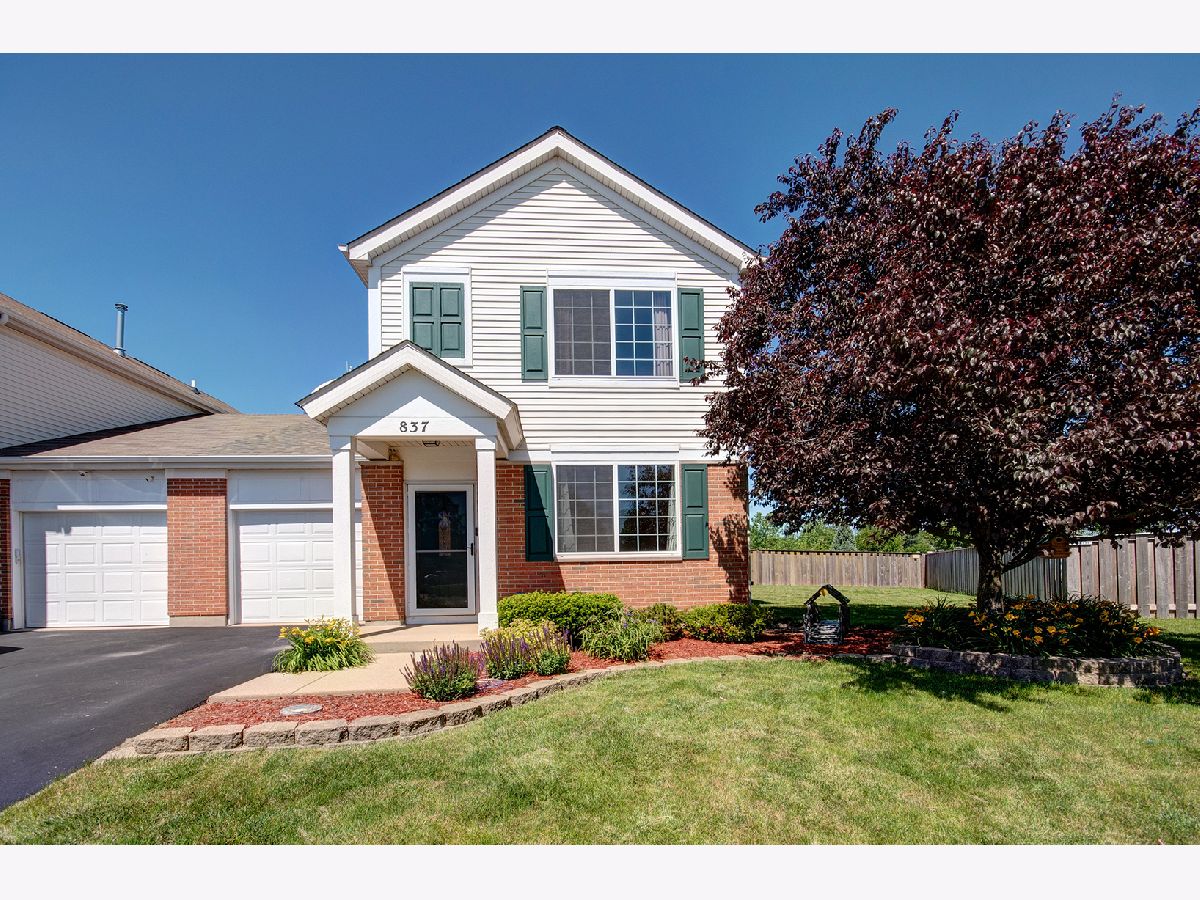 Townhomes & Homes Sold Summerfield Minooka Illinois, 837 Daniel