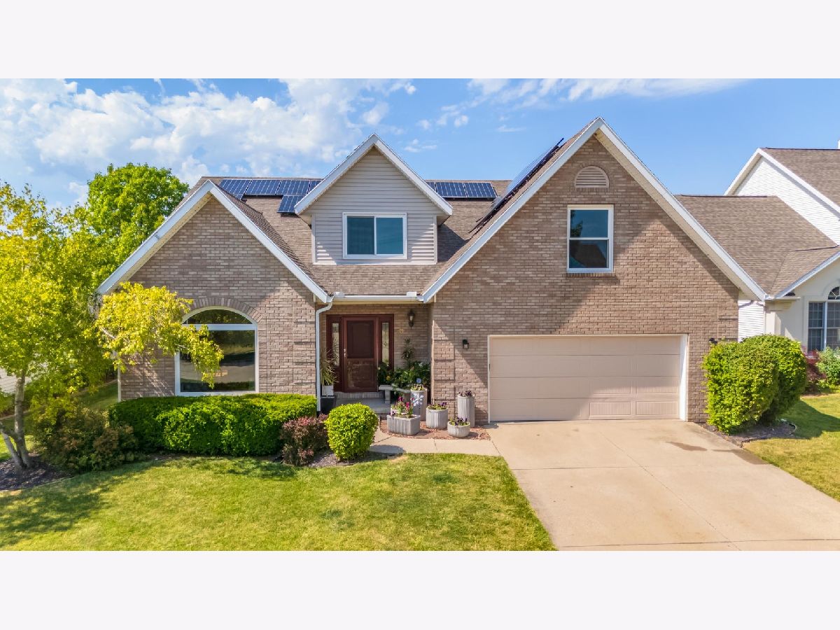 Homes & Condos & Townhomes Sold Old Farm Lakes Bloomington Illinois, 10 Prenzler