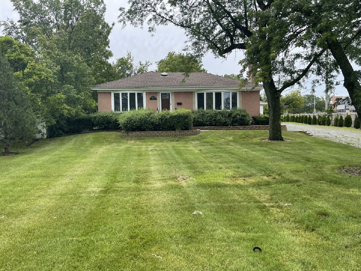 Homes Rented Countryside Northbrook Illinois, 2145 Beechnut