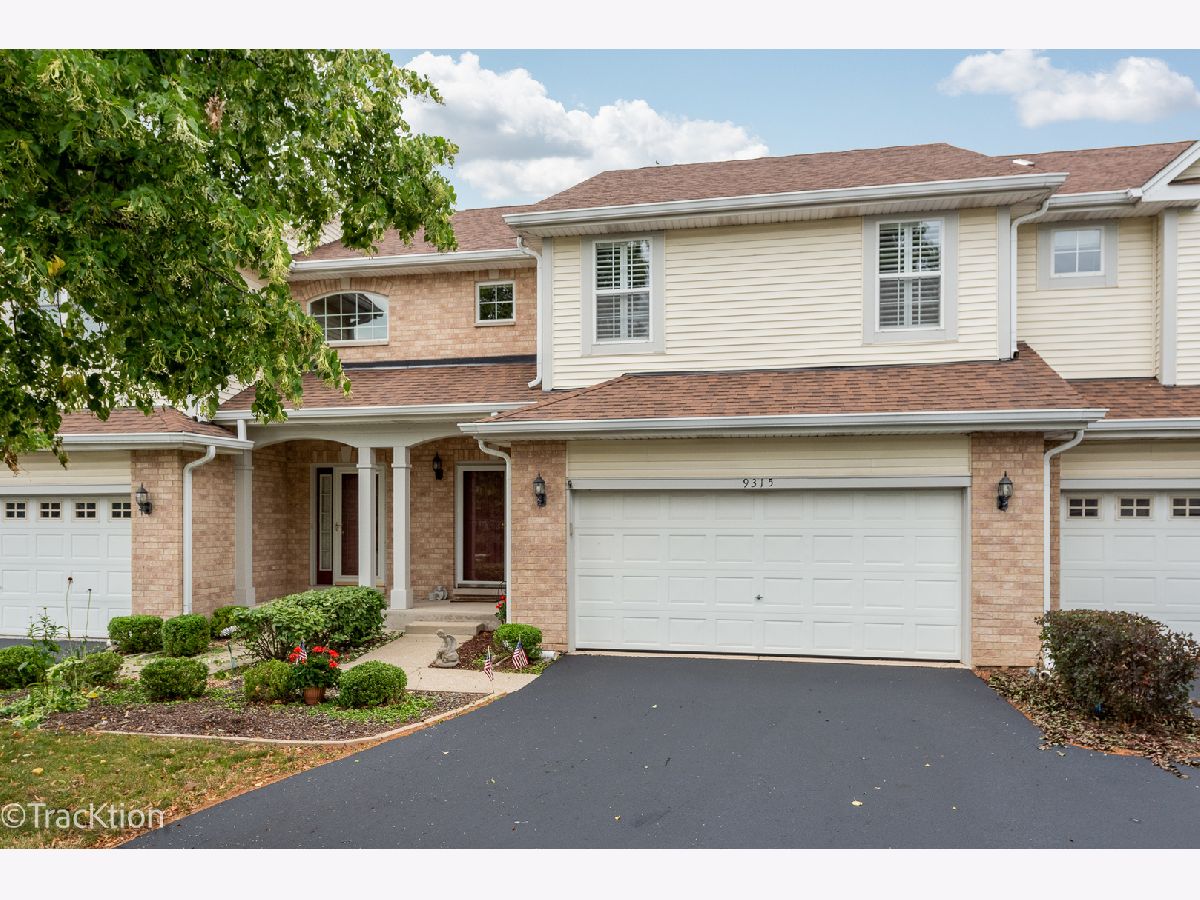 Townhomes & Condos Sold Waterfall Glen Darien Illinois, 9315 Forest Glen