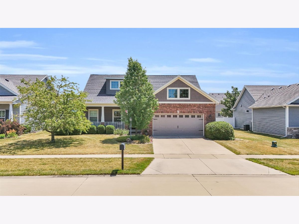 Homes & Condominiums Sold Ironwood West Champaign Illinois, 2316 Savanna