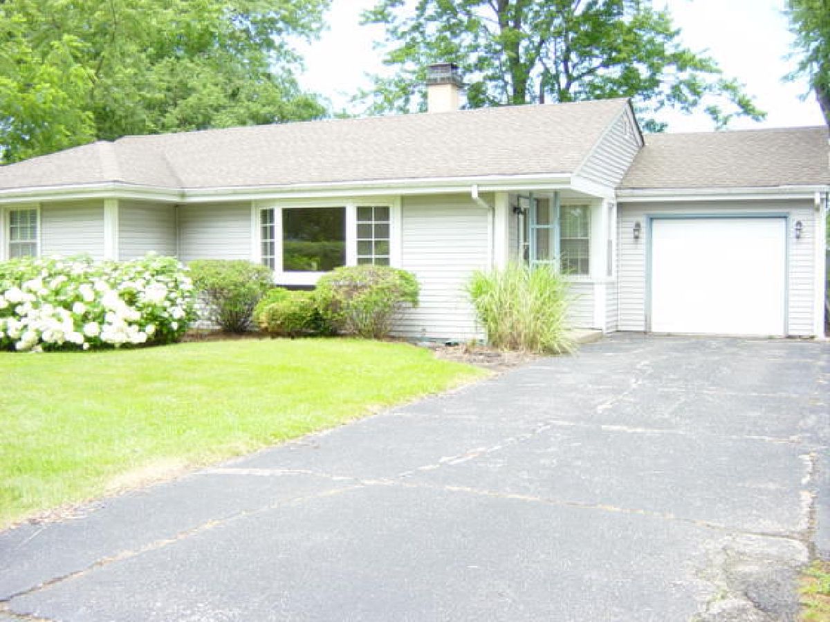 Homes & Condos & Townhomes Sold Fox Lake Hills Lake Villa Illinois, 25422 Lehmann