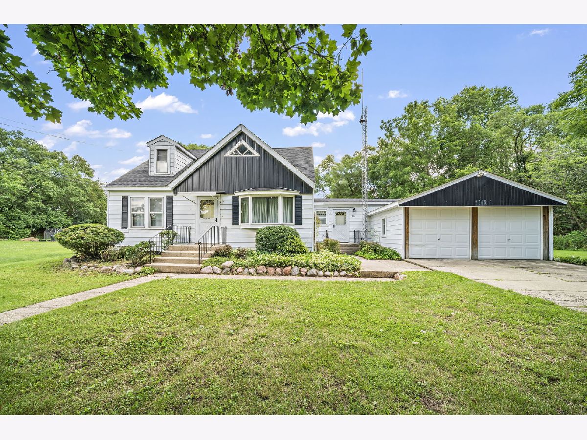Homes Sold Algonquin Shores Algonquin Illinois, 1345 Winaki