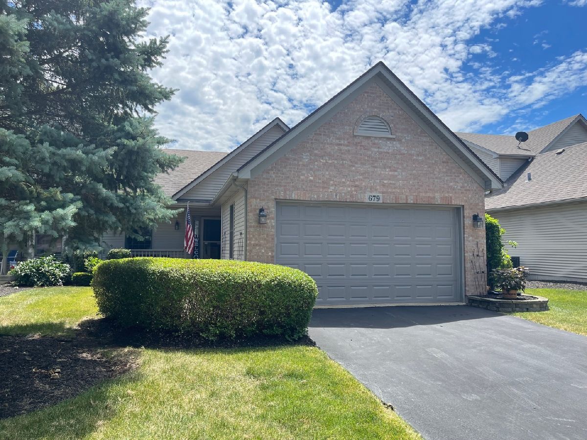Homes & Condos & Townhomes Sold Hampshire Prairie Hampshire Illinois, 679 Hampshire