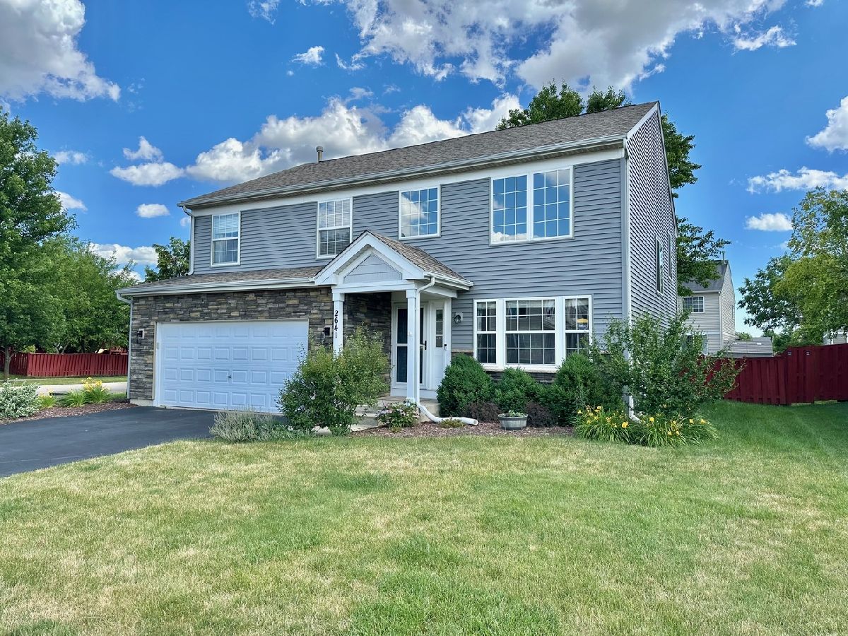 Homes Rented Columbia Station Aurora Illinois, 2641 Rosehall