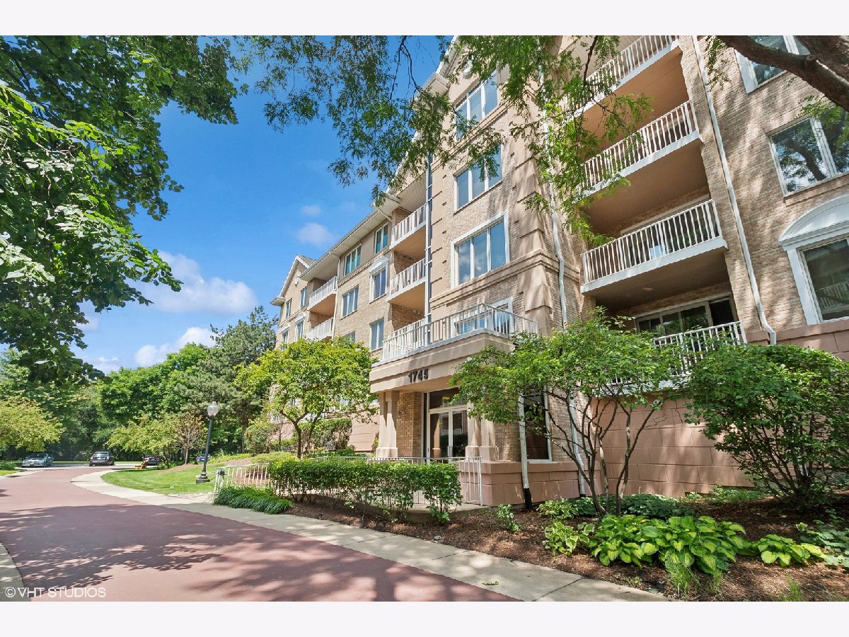 Condos & Townhomes Sold Park Ridge Pointe Park Ridge Illinois, 1745 Pavilion