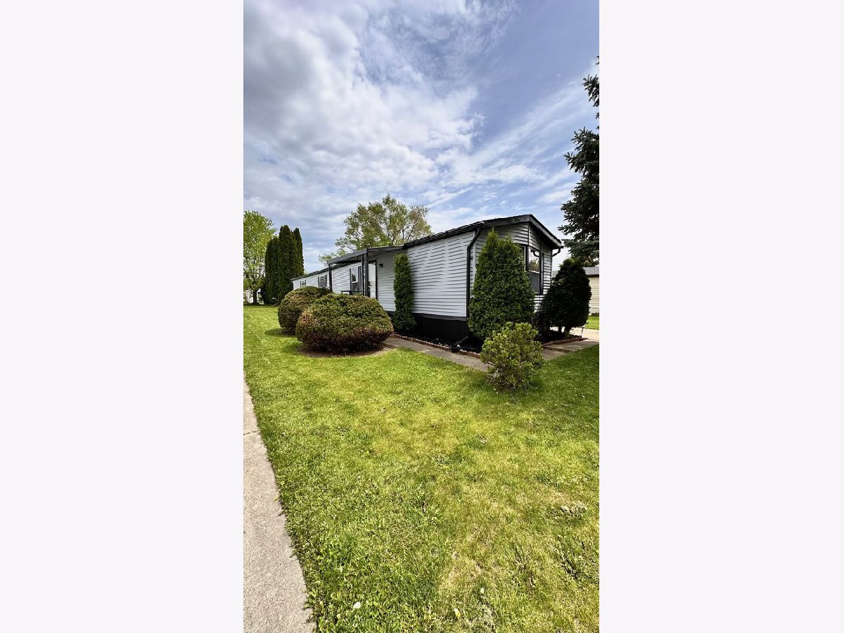 Subdivision Sold Southmoore Estates Dekalb Illinois, 1026 Springdale