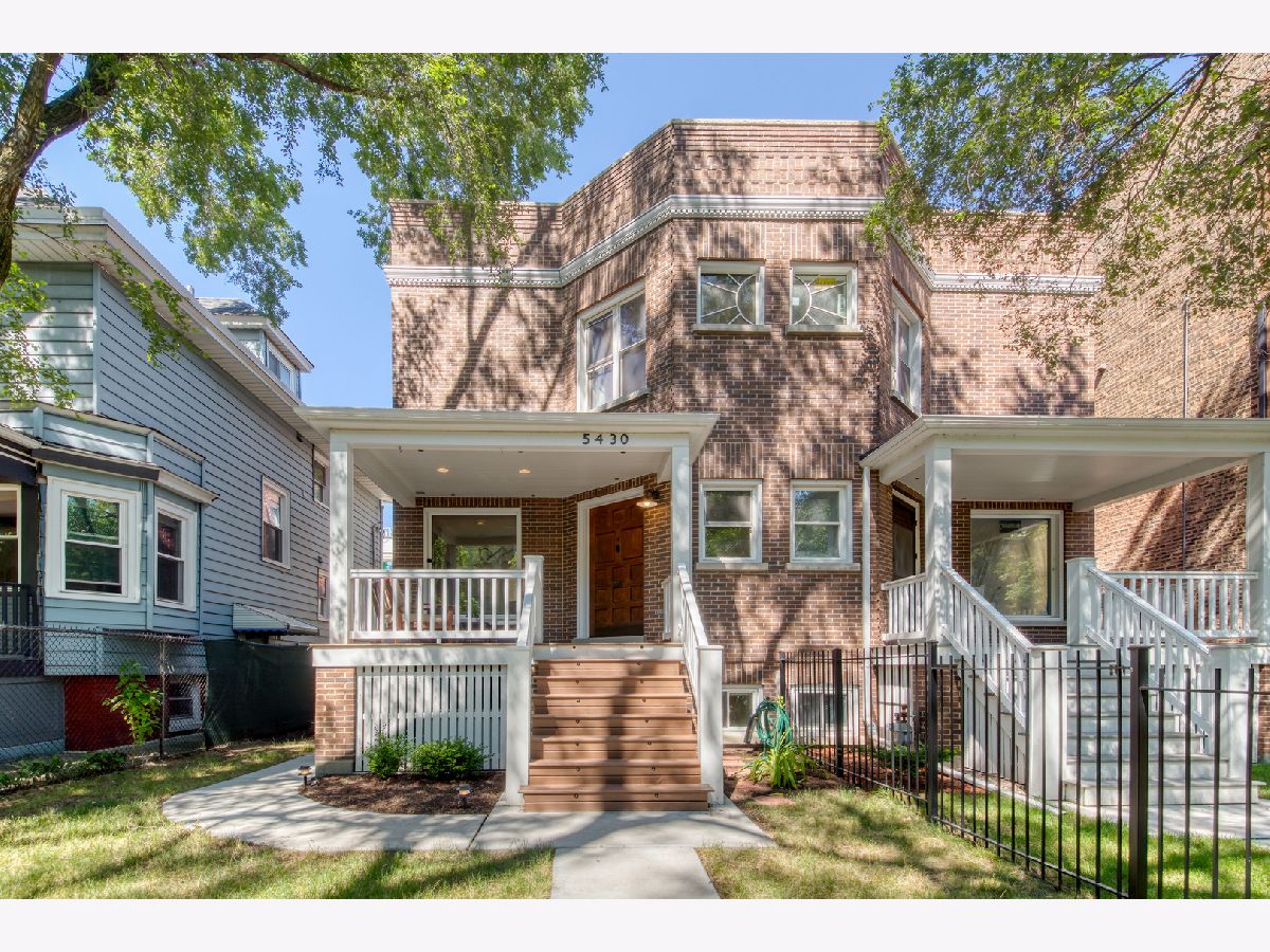 Condominiums & Homes Sold Edgewater Beach Chicago Illinois, 5430 Winthrop