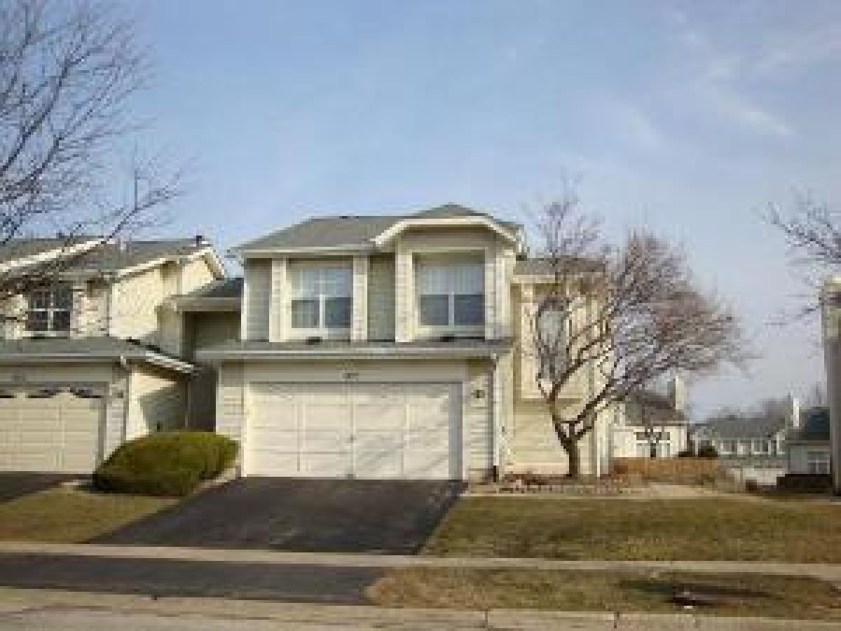 Homes & Condos & Townhomes Rented Weathersfield Schaumburg Illinois, 853 Dracut