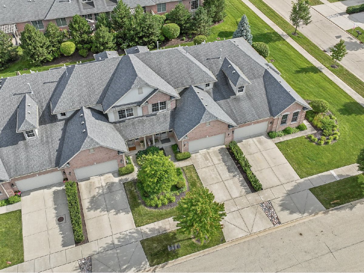 Townhomes Sold Ashbury Woods West Lemont Illinois, 1545 Ashbury