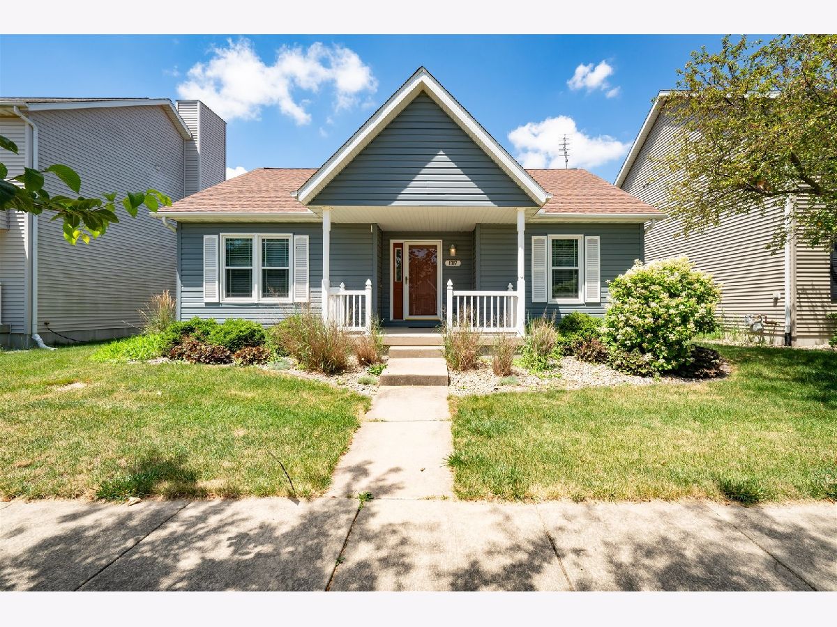 Homes & Condos & Townhomes Sold Savannah Green Normal Illinois, 1317 Ogelthorpe