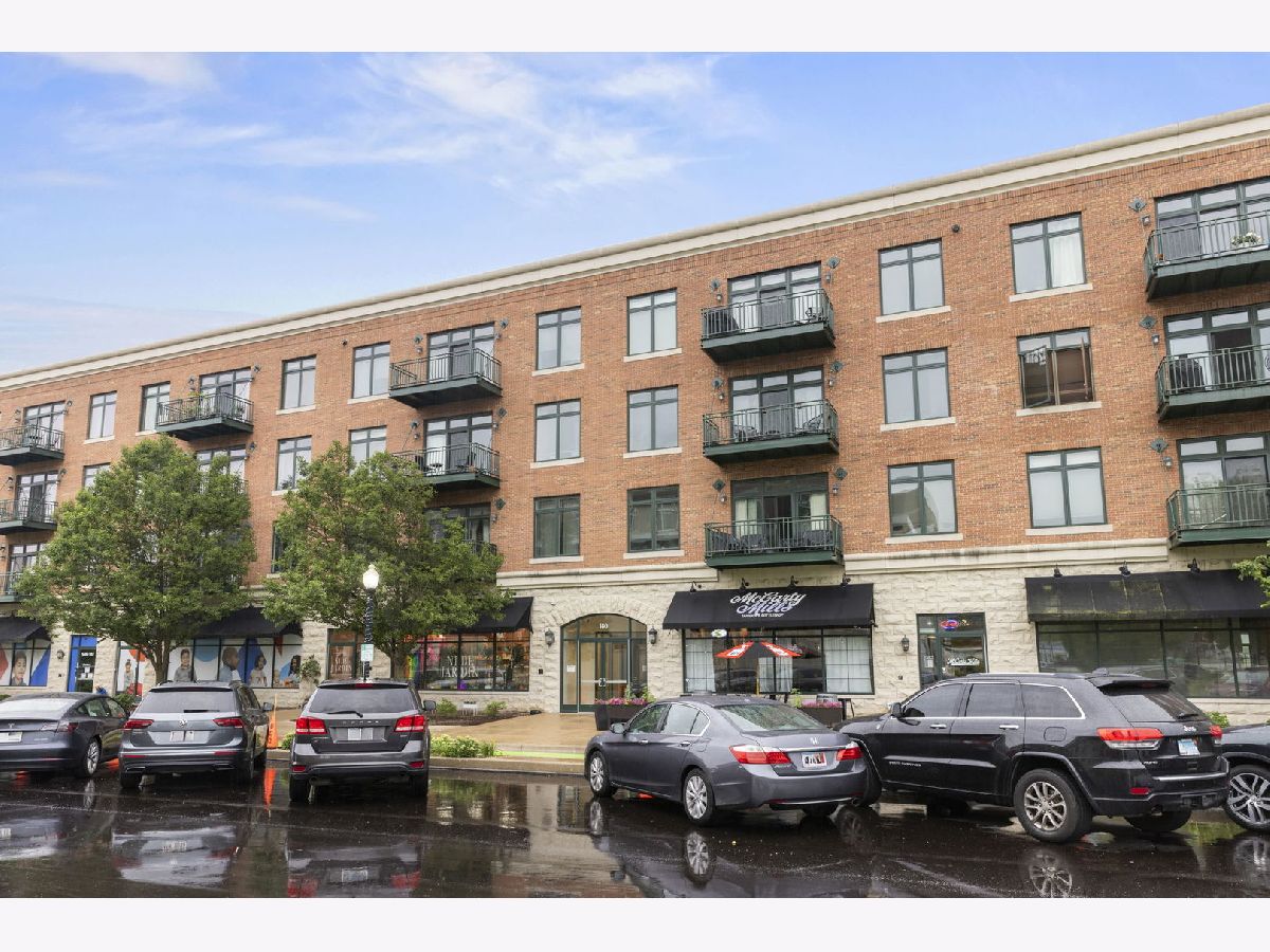 Condominiums Sold Riverstreet Plaza Aurora Illinois, 140 River