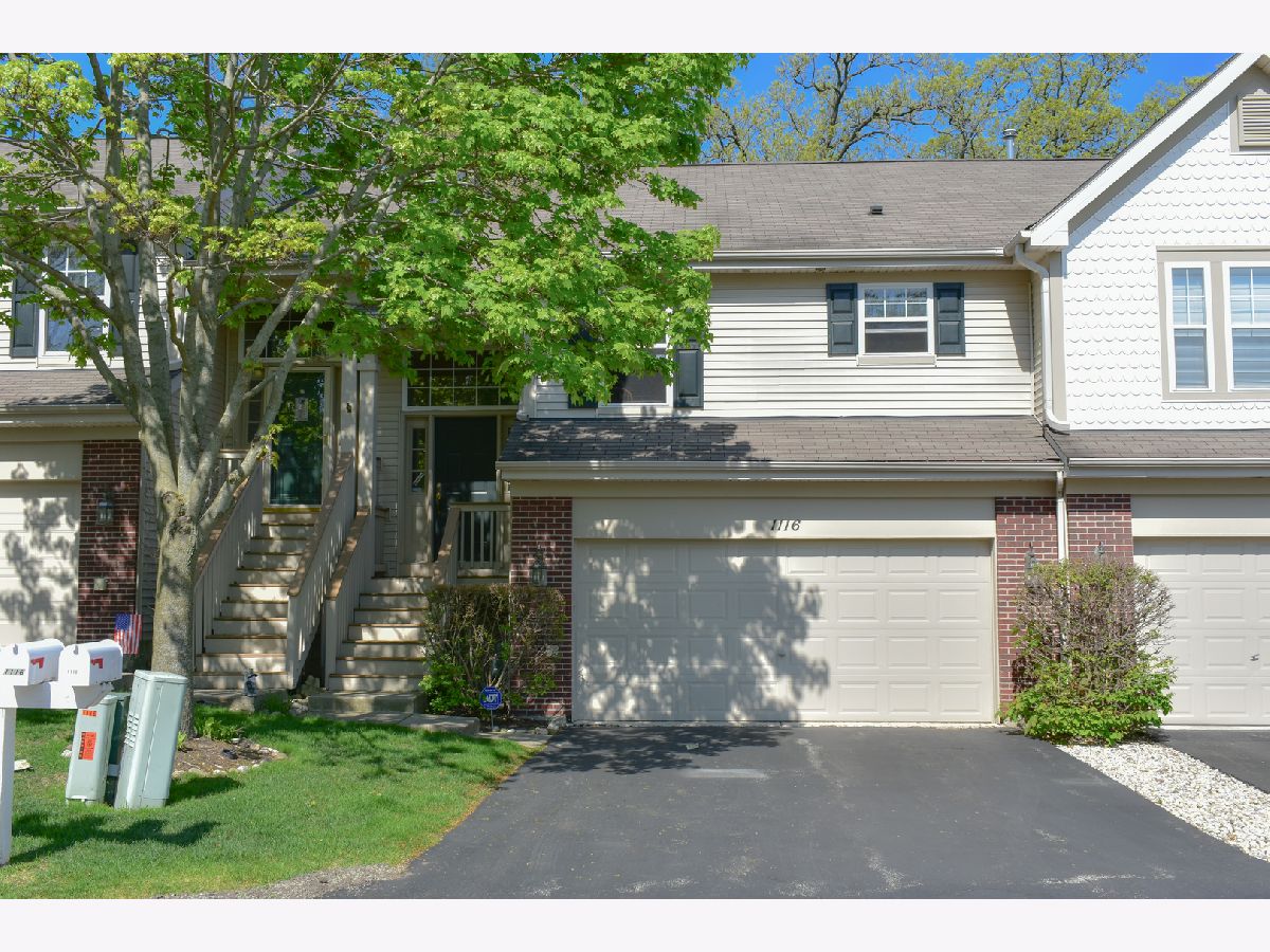 Townhomes Sold Woodland Green Fox Lake Illinois, 1116 Oakwood