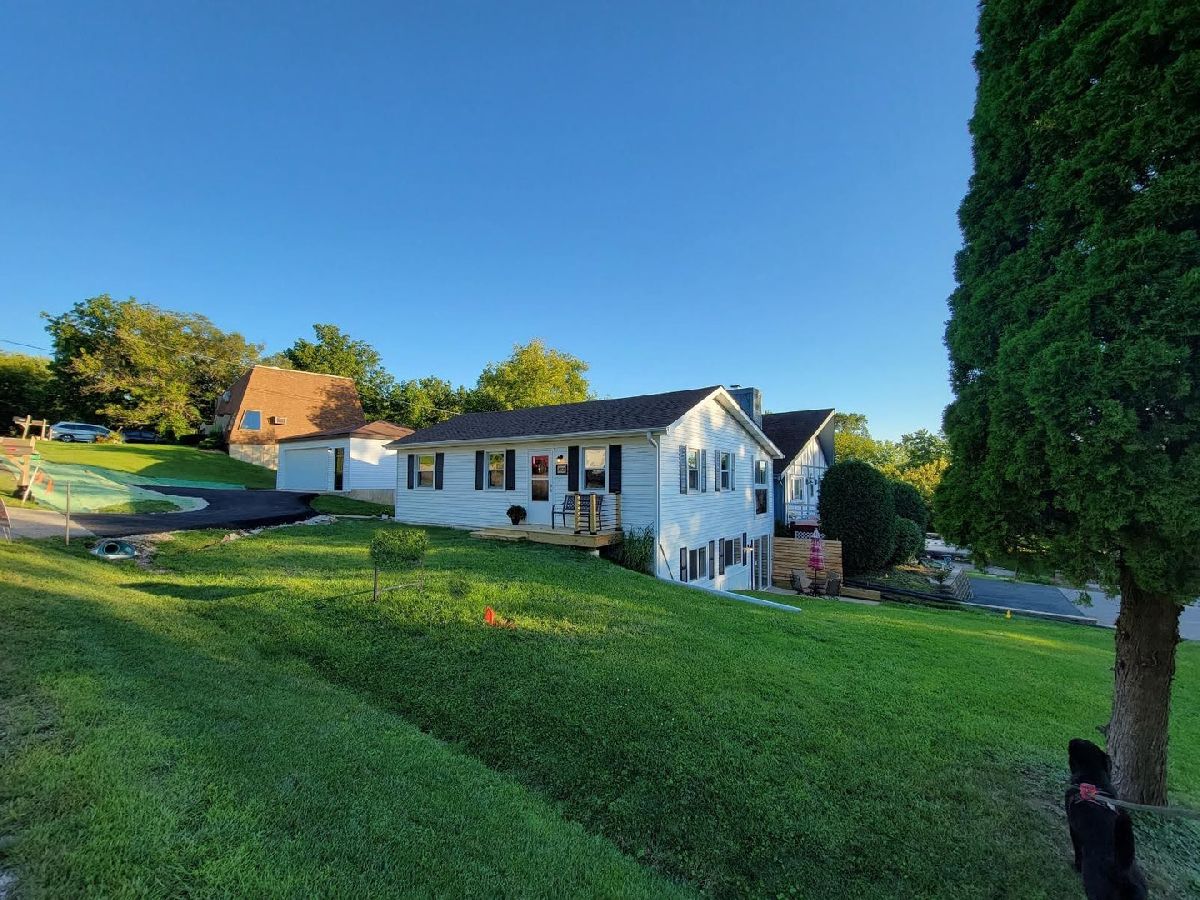 Homes Rented Lake View Villa Wauconda Illinois, 1002 Sheridan