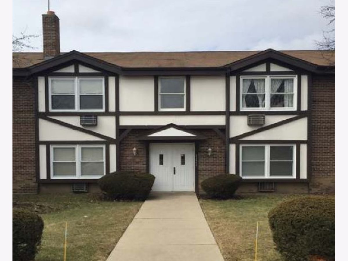  Rented Lincolnshire Illinois, 22960 Apple Hill