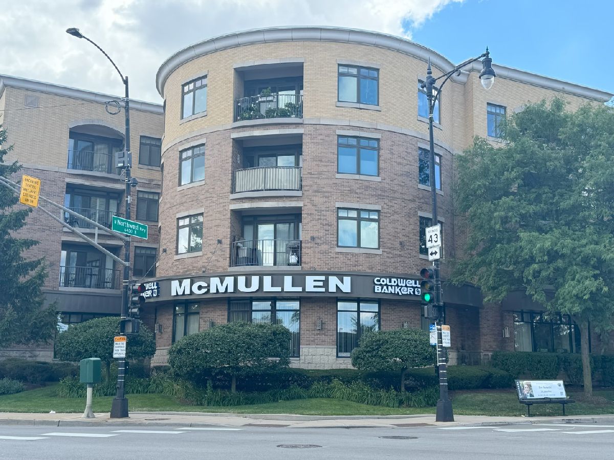 Condominiums Rented Tuscany Terrace Chicago Illinois, 6400 Northwest