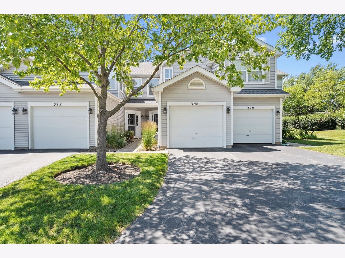 Townhomes Sold Meribel Schaumburg Illinois, 396 Fallbrook
