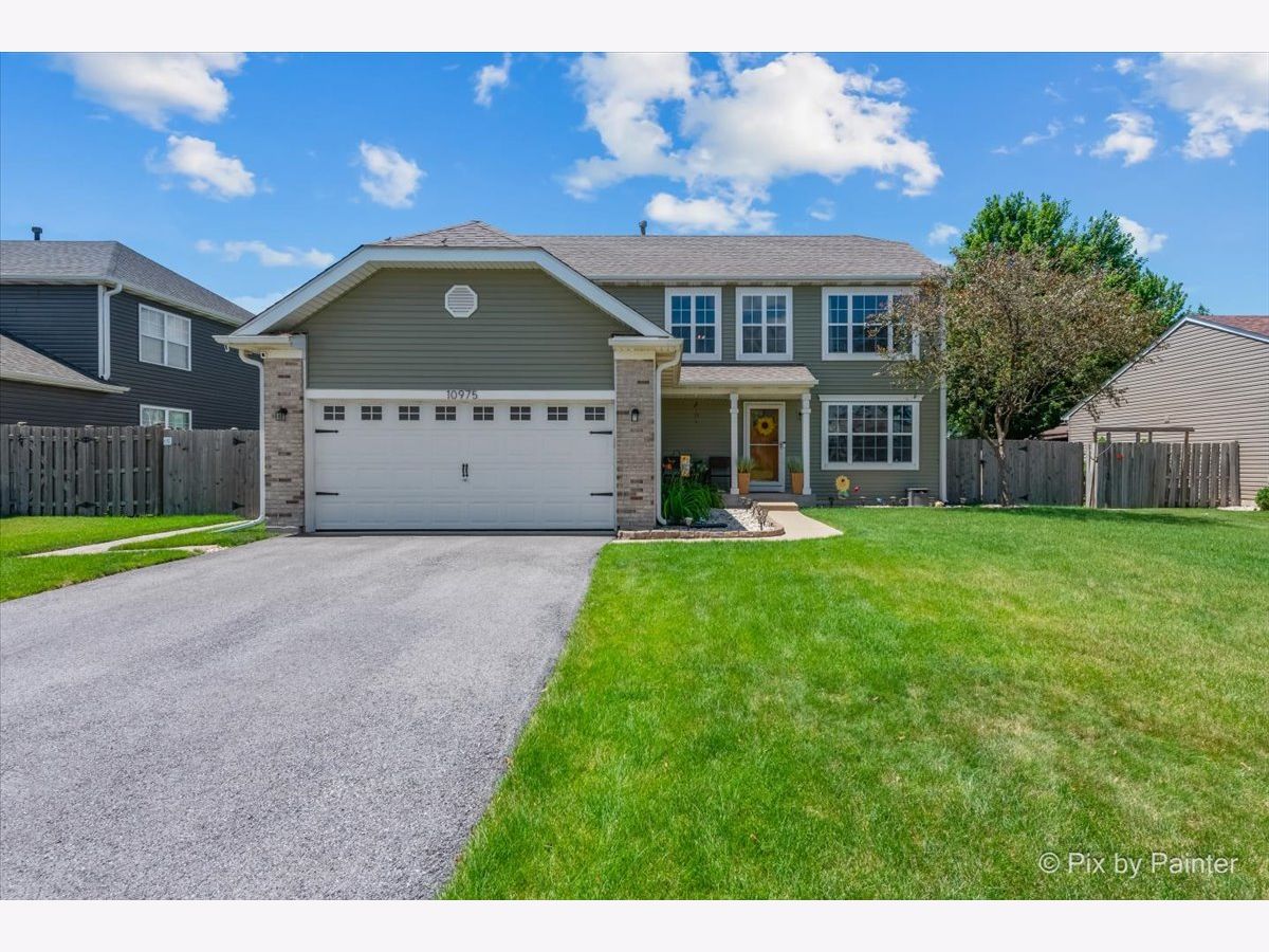 Homes Sold Huntley Meadows Huntley Illinois, 10975 Fairbluff