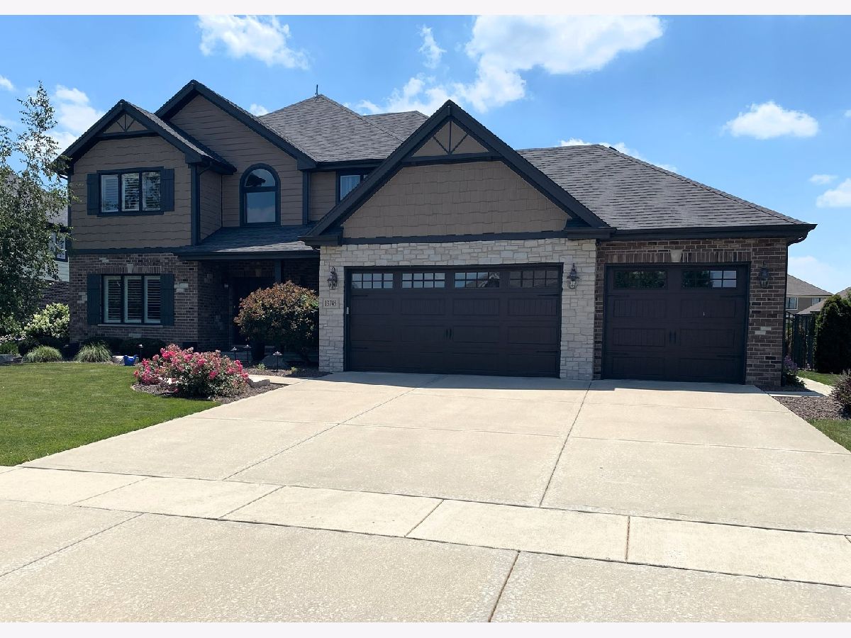 Homes & Townhomes Sold Sunset Lakes Manhattan Illinois, 13745 Lake Shore