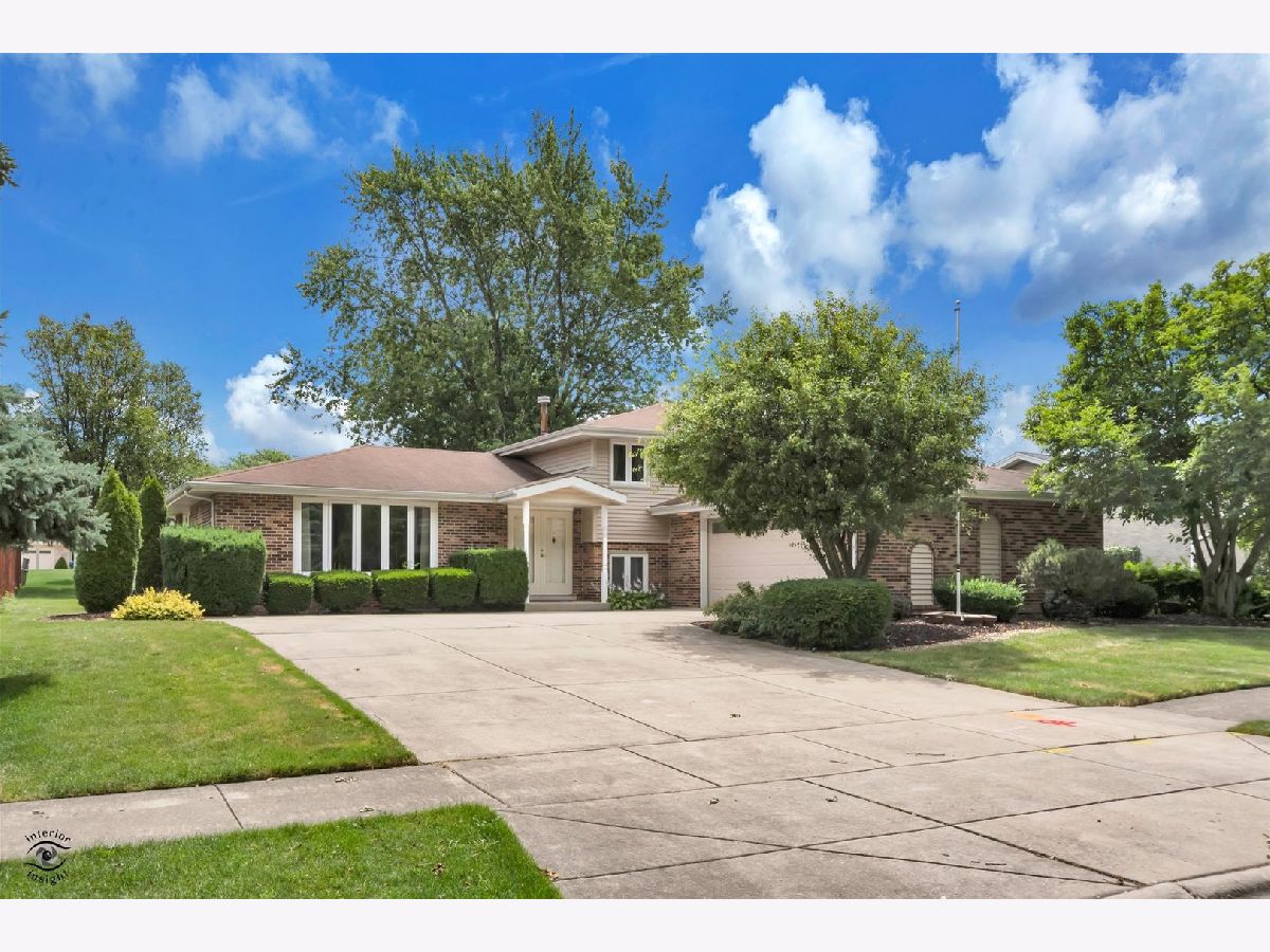 Condos & Townhomes & Homes Sold Heritage Orland Park Illinois, 14201 Trenton