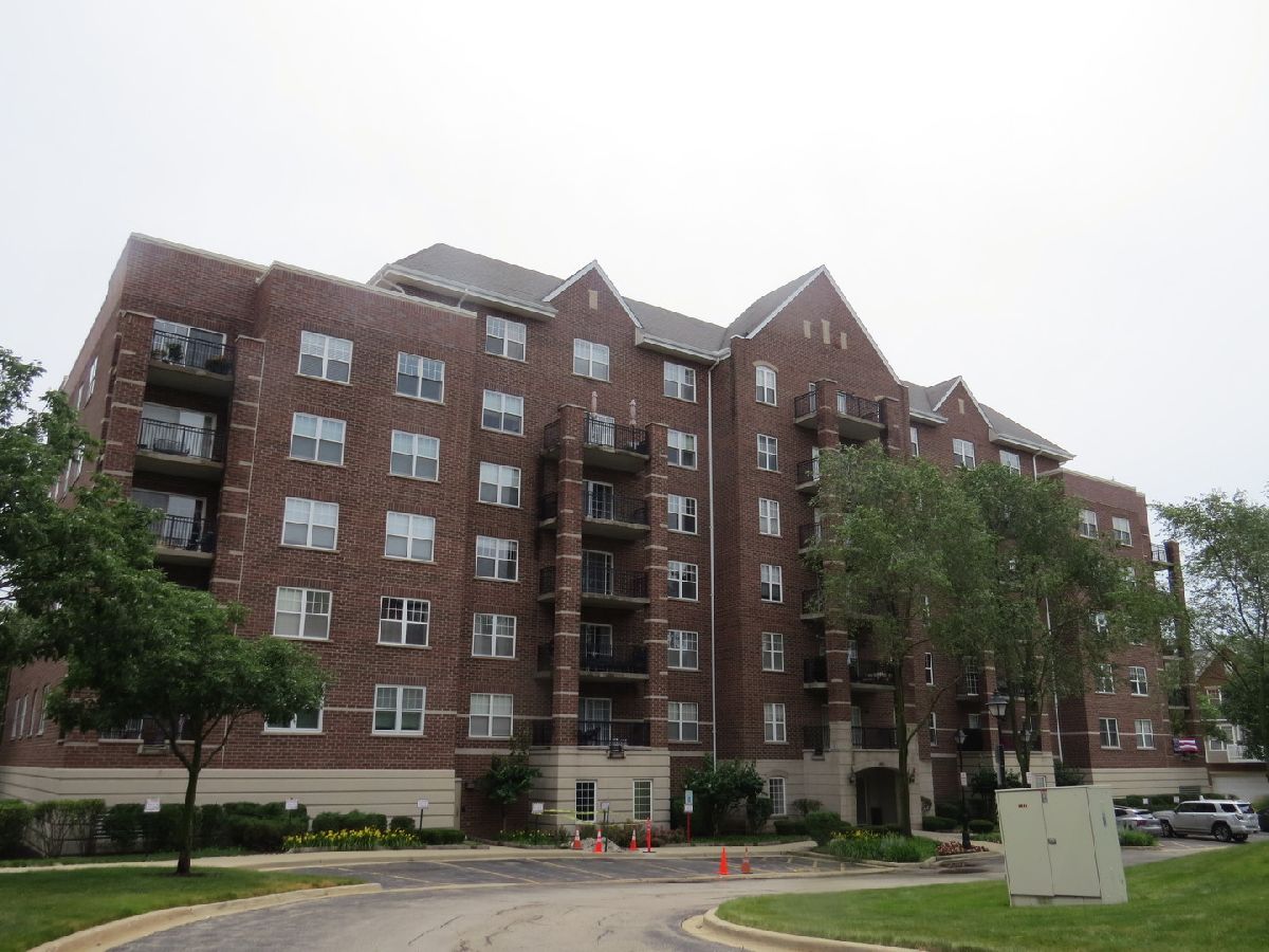 Condos & Townhomes Rented The Groves Of Palatine Palatine Illinois, 410 Mahogany