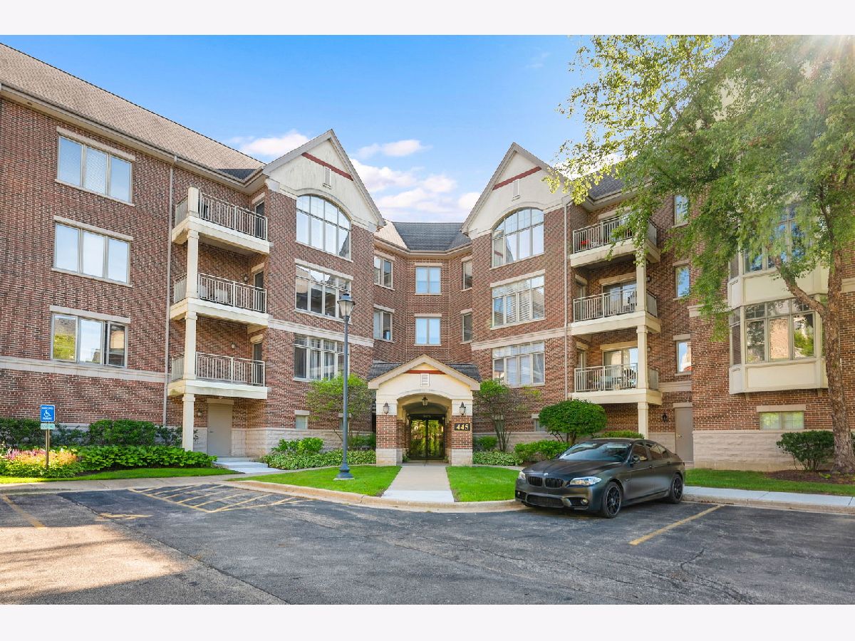 Condominiums Sold Village Green Lincolnshire Illinois, 445 Village Green