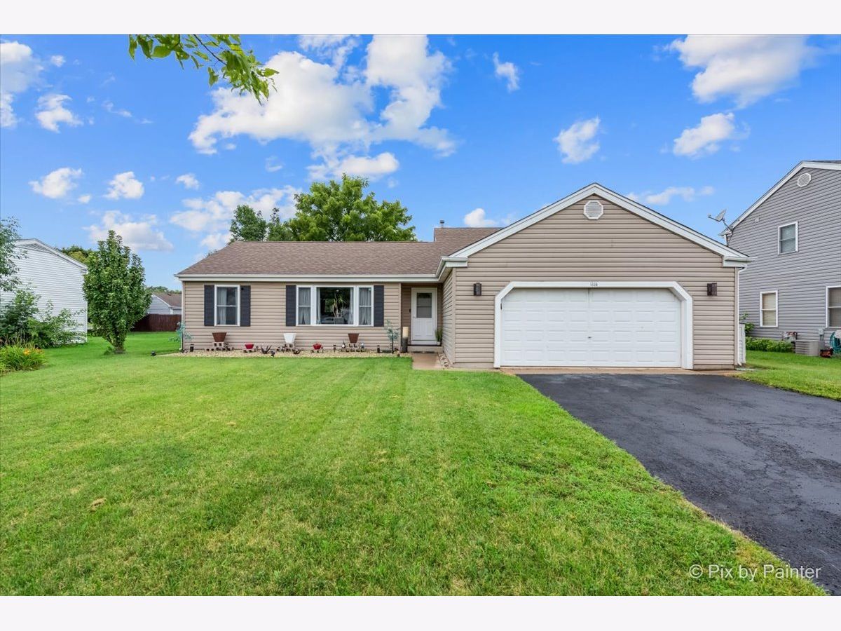 Townhomes & Homes Sold Deerpass Marengo Illinois, 1114 Cottonwood