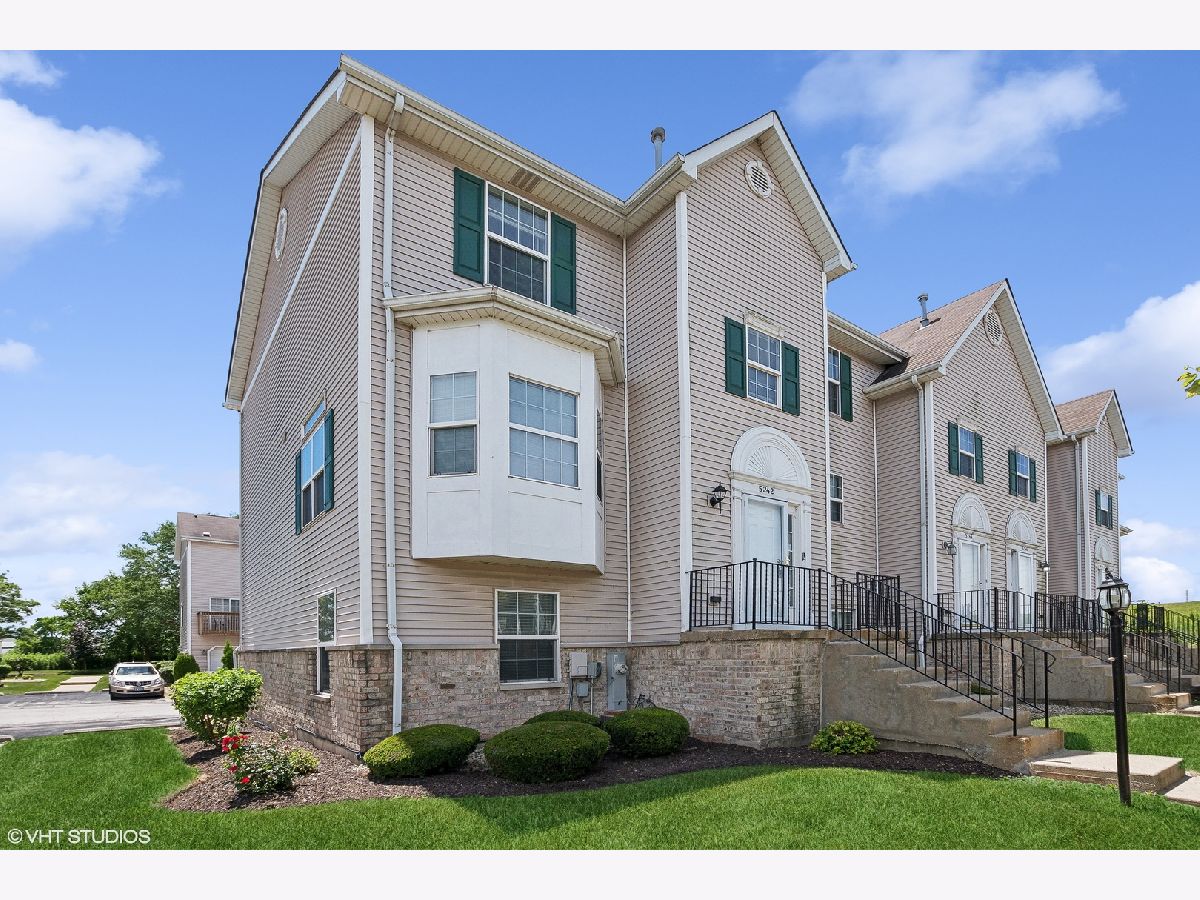 Townhomes Sold Southwick Courtyards Matteson Illinois, 5242 Stoneridge