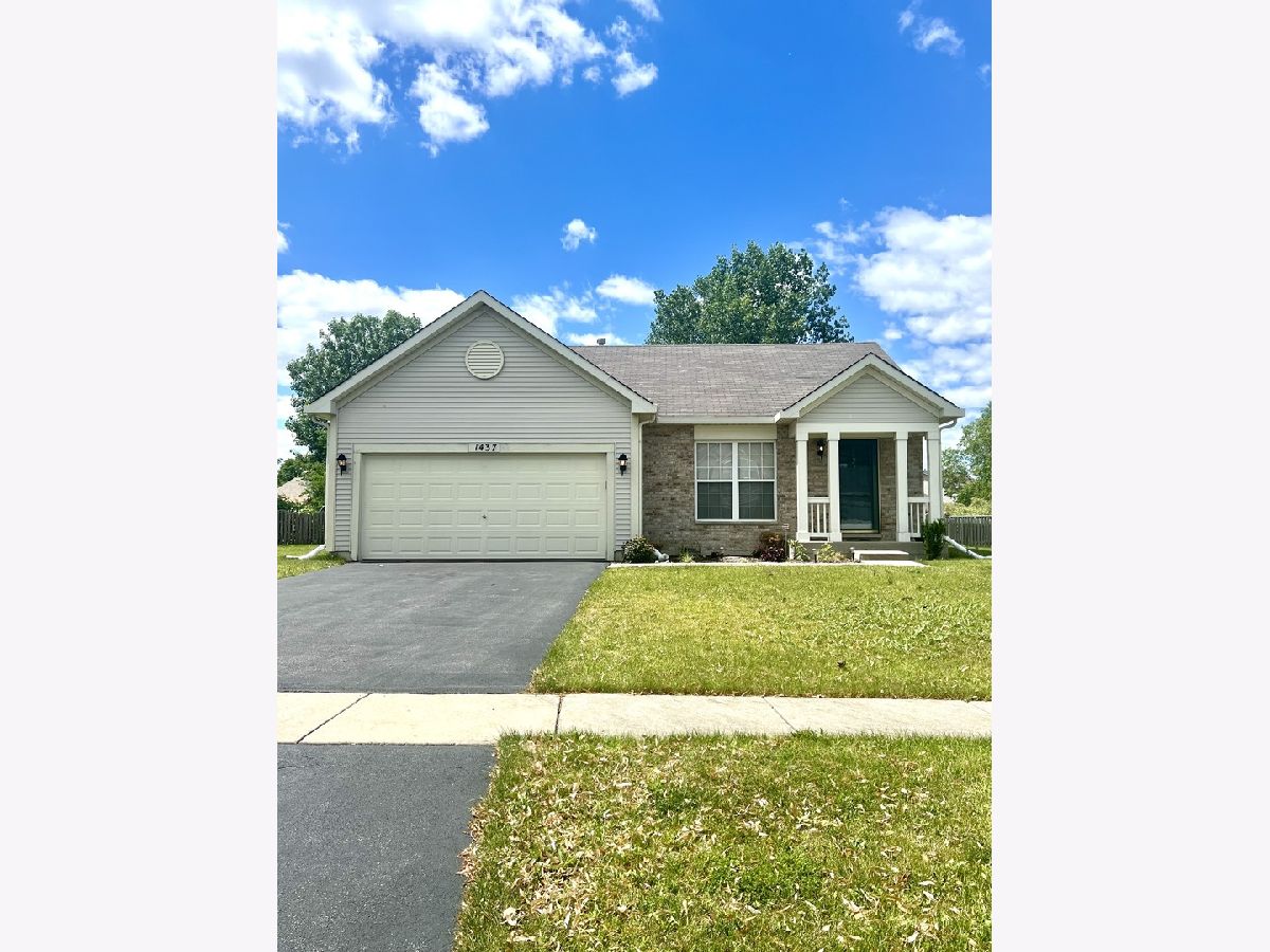  Rented Minooka Illinois, 1437 Bluestem