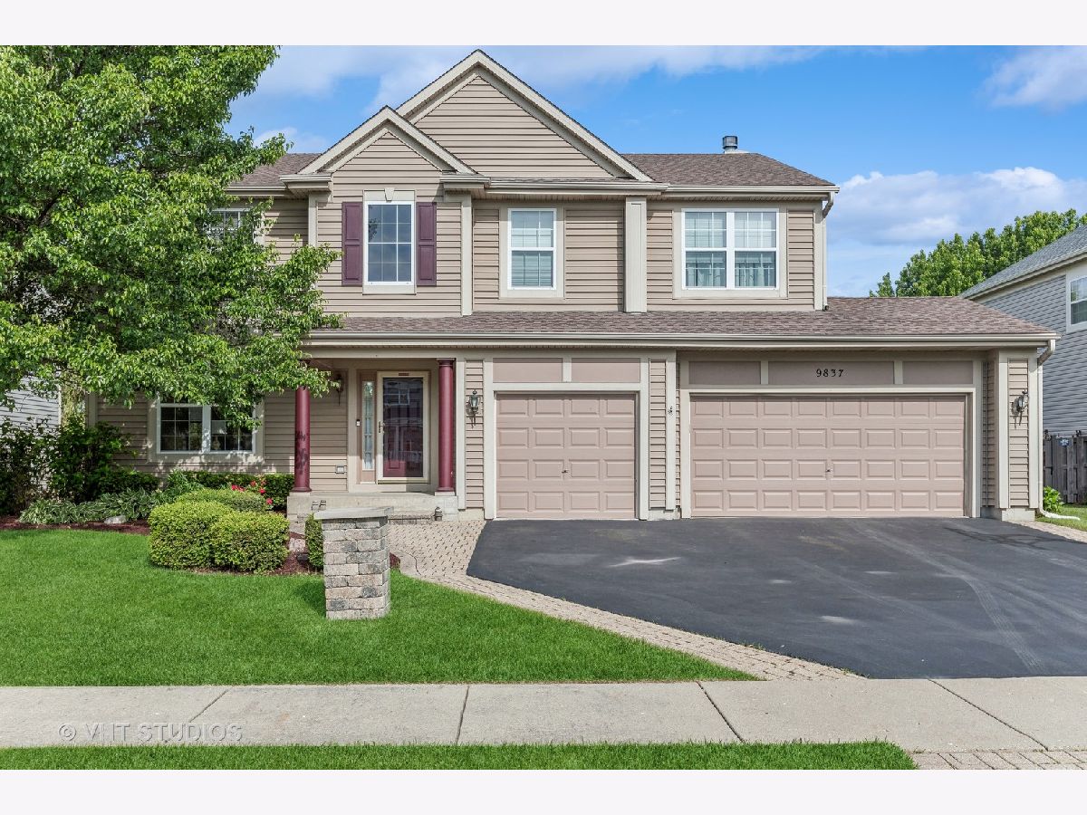 Homes & Townhomes & Condos Sold Covington Lakes Huntley Illinois, 9837 Sheldon