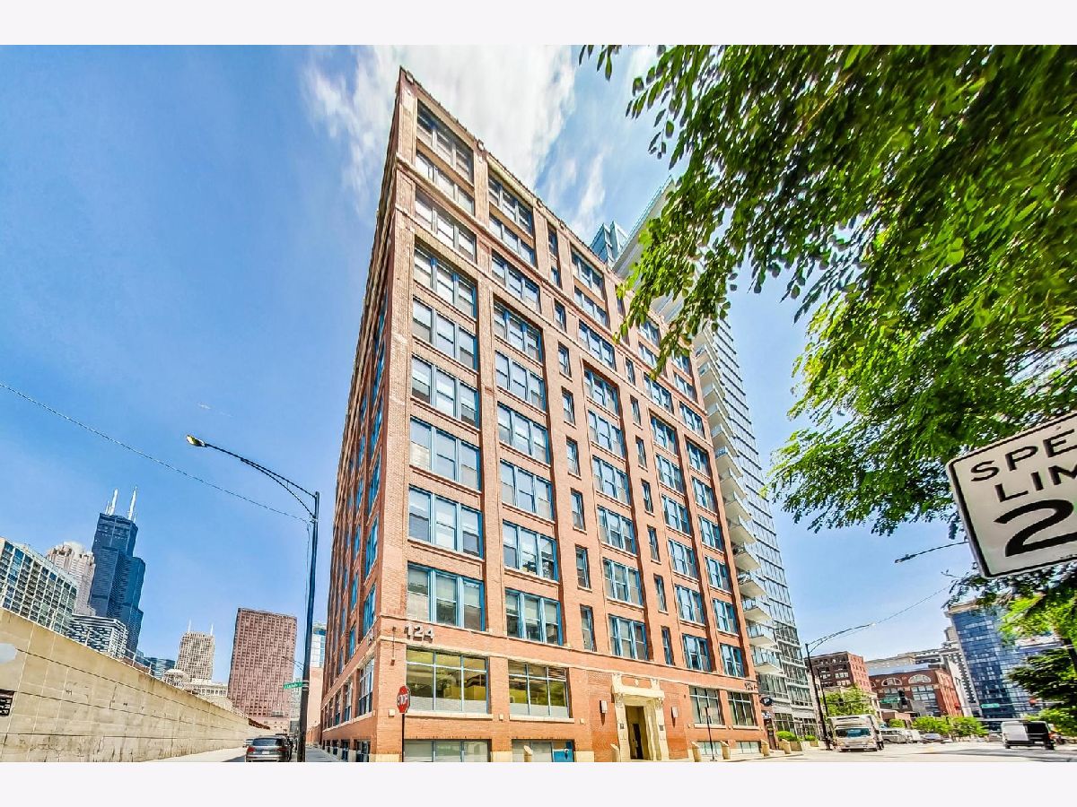 Condominiums Rented Folio Square Chicago Illinois, 124 Polk