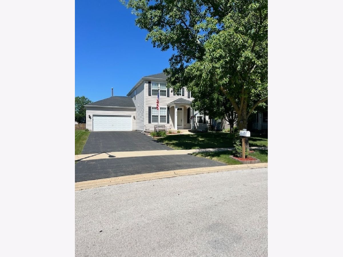 Homes Rented Oakhurst Meadows Aurora Illinois, 1855 Sedgegrass