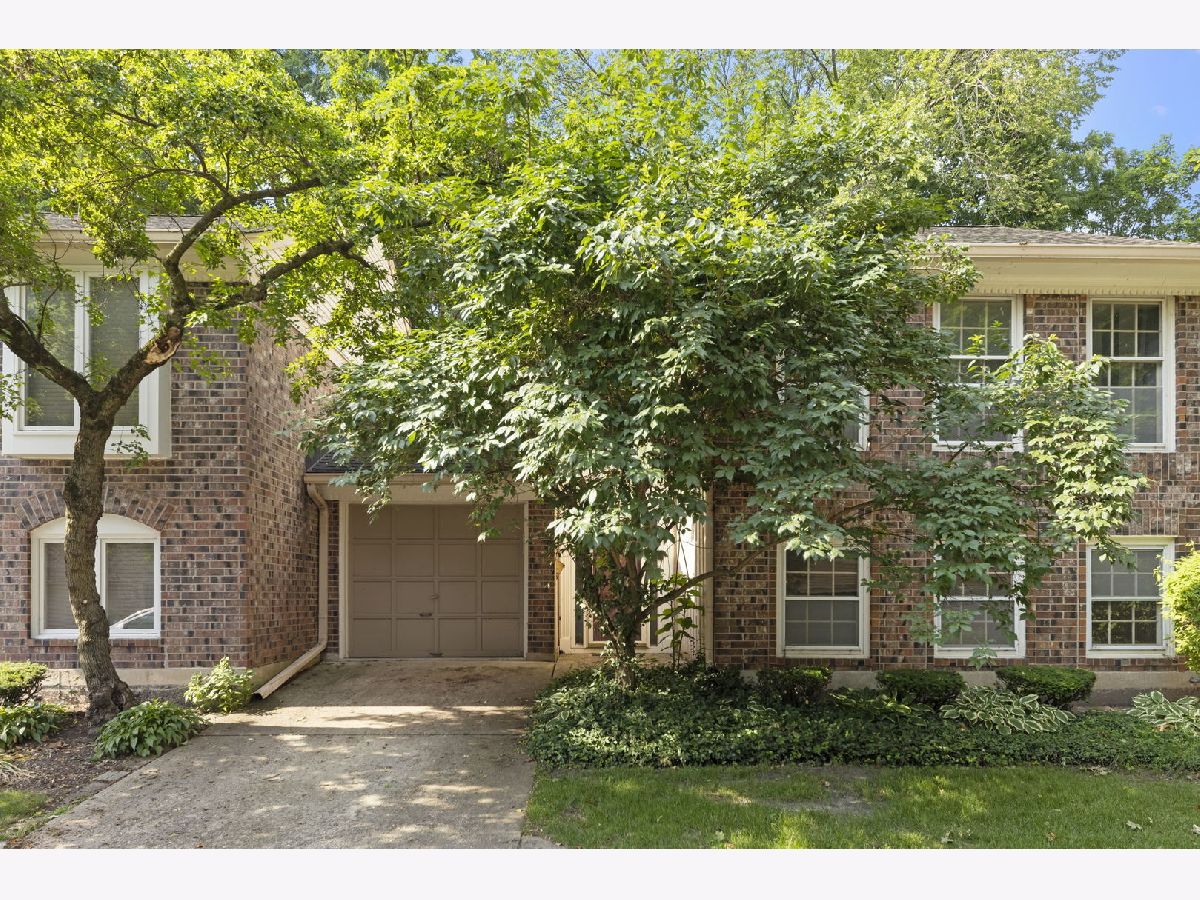 Townhomes Sold Stone Manor Batavia Illinois, 250 Stone Manor