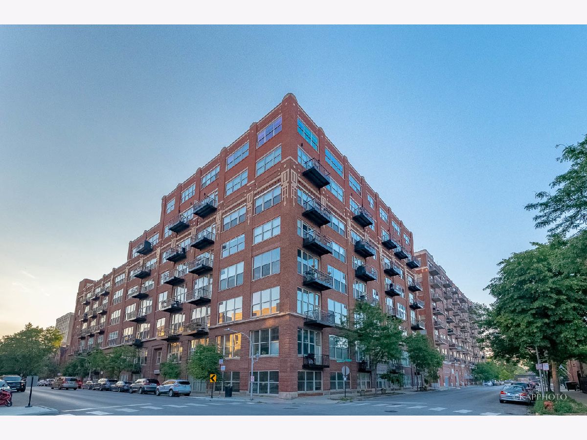Condominiums Sold Park 1500 Lofts Chicago Illinois, 1500 Monroe