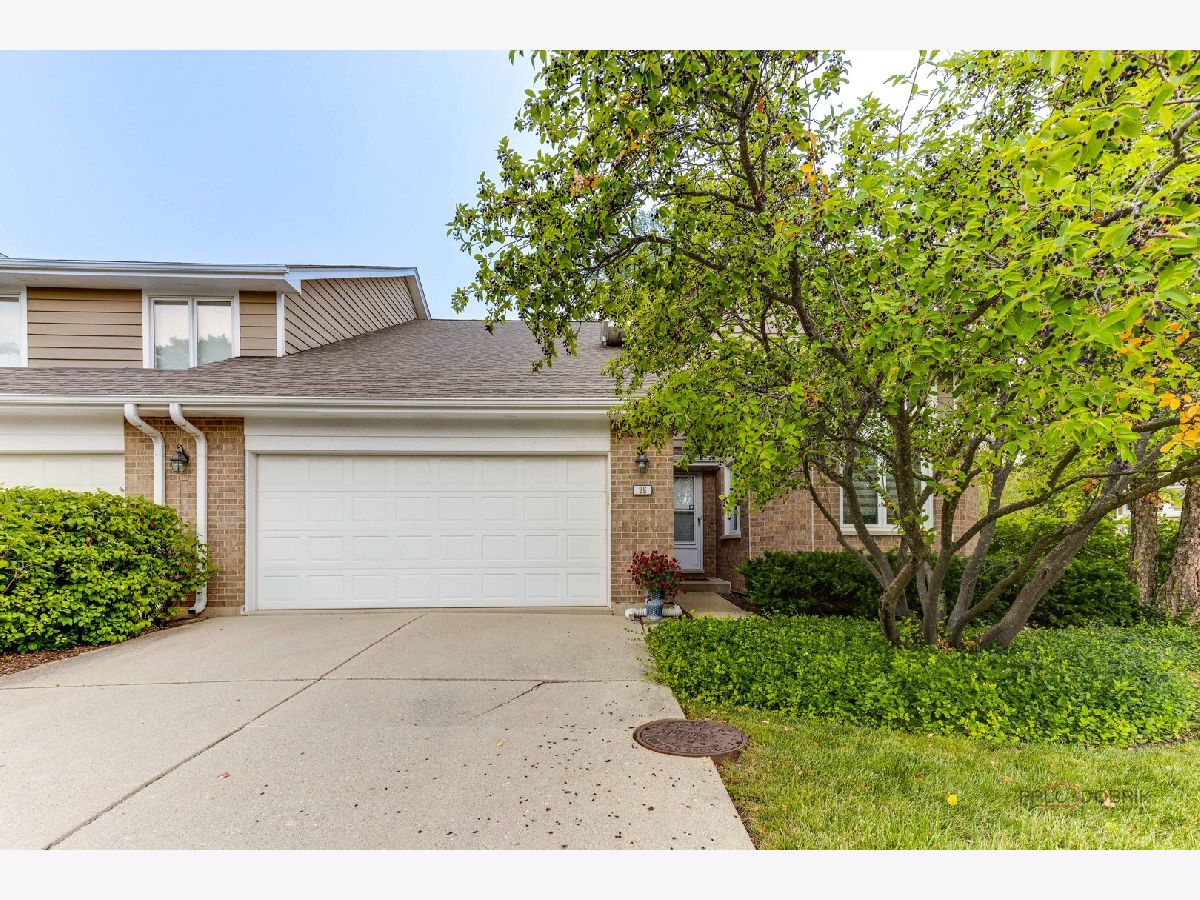 Townhomes Sold Woodstone Buffalo Grove Illinois, 86 Woodstone