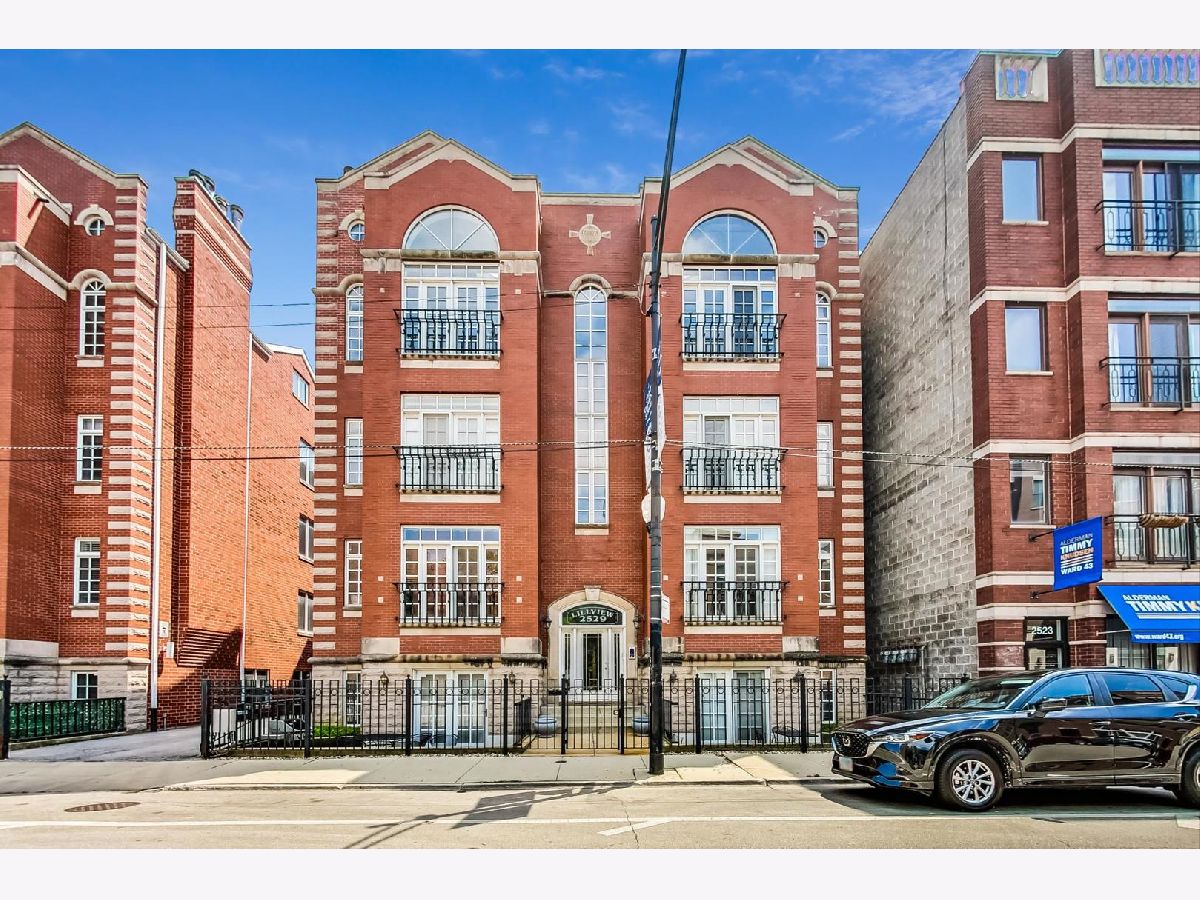 Condos & Townhomes Sold Lillview Condominiums Chicago Illinois, 2529 Halsted