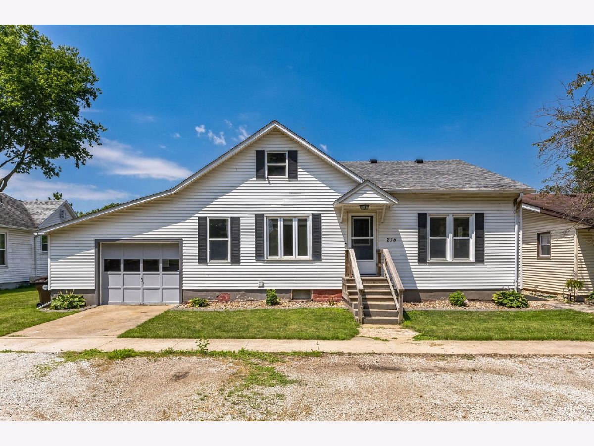  Sold Toluca Illinois, 215 Linden