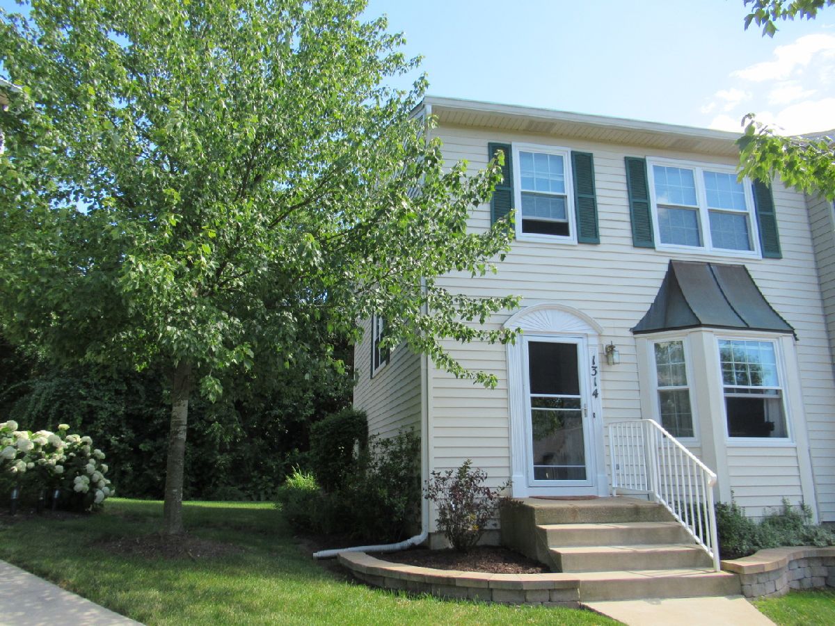 Townhomes Sold Chesapeake Commons Geneva Illinois, 1314 Windsor