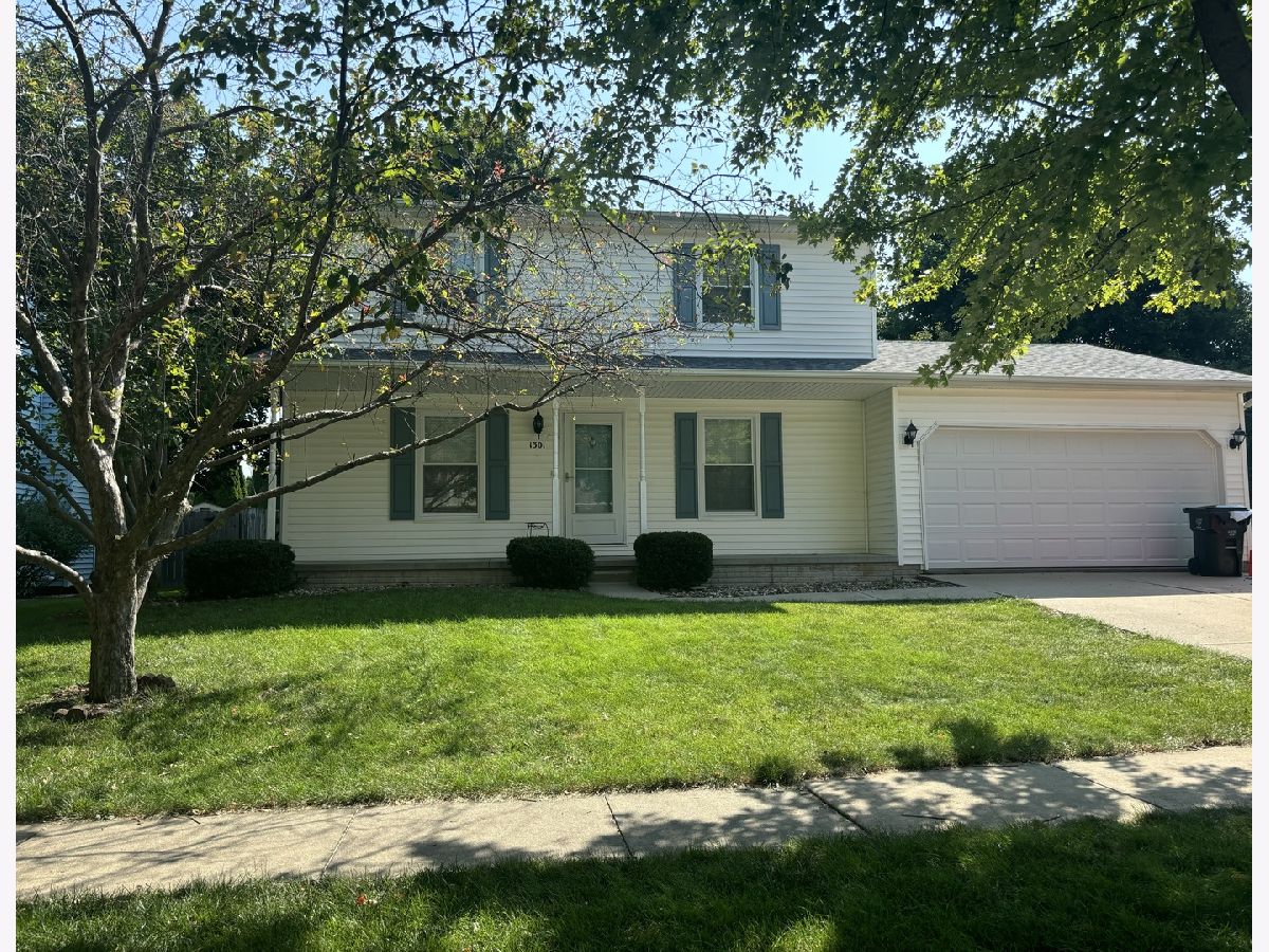 Homes & Condos & Townhomes Sold Highlands Bloomington Illinois, 1301 Mill Creek