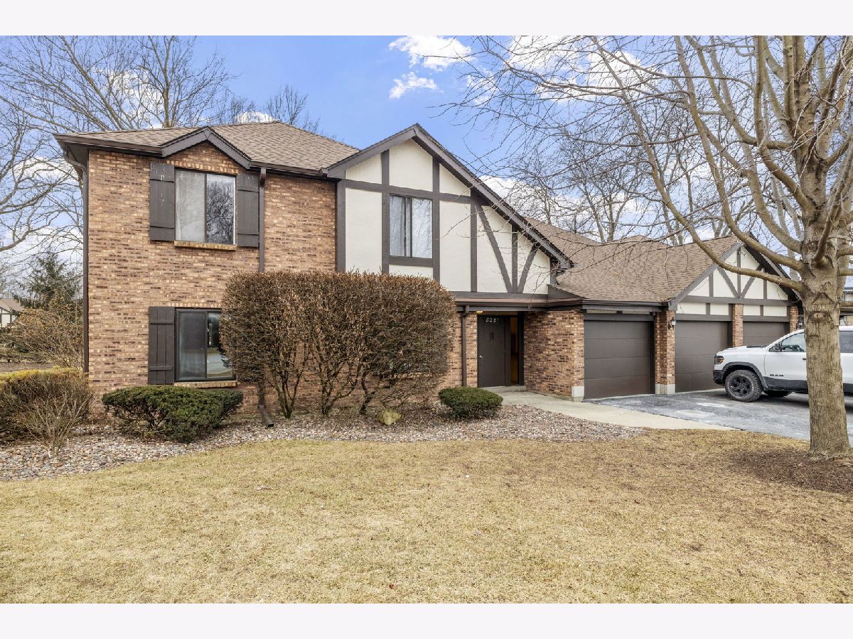 Condominiums Sold The Timbers Palos Hills Illinois, 8251 Mulberry