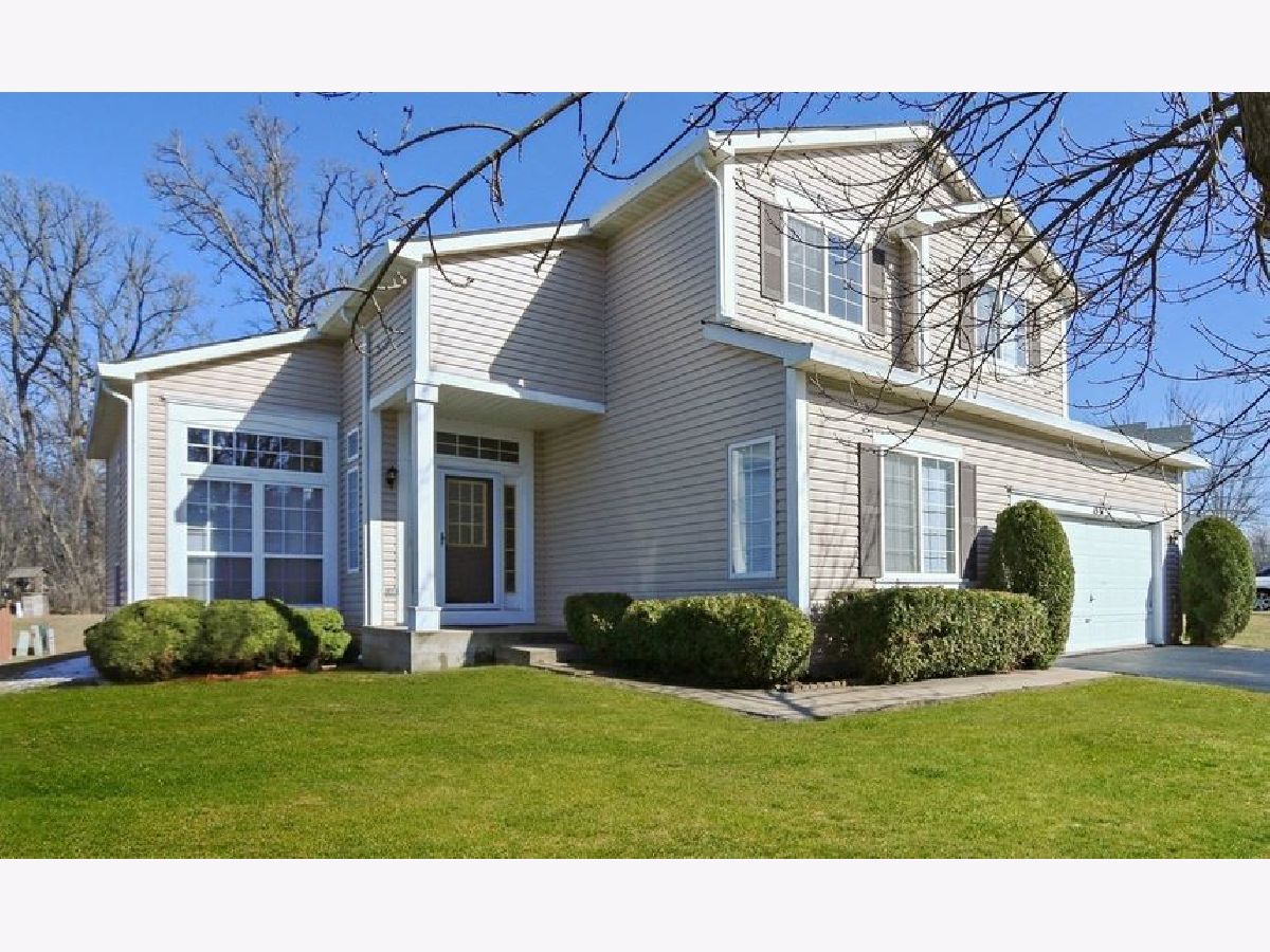 Homes Sold Elysian Fields Gurnee Illinois, 1531 Vineyard