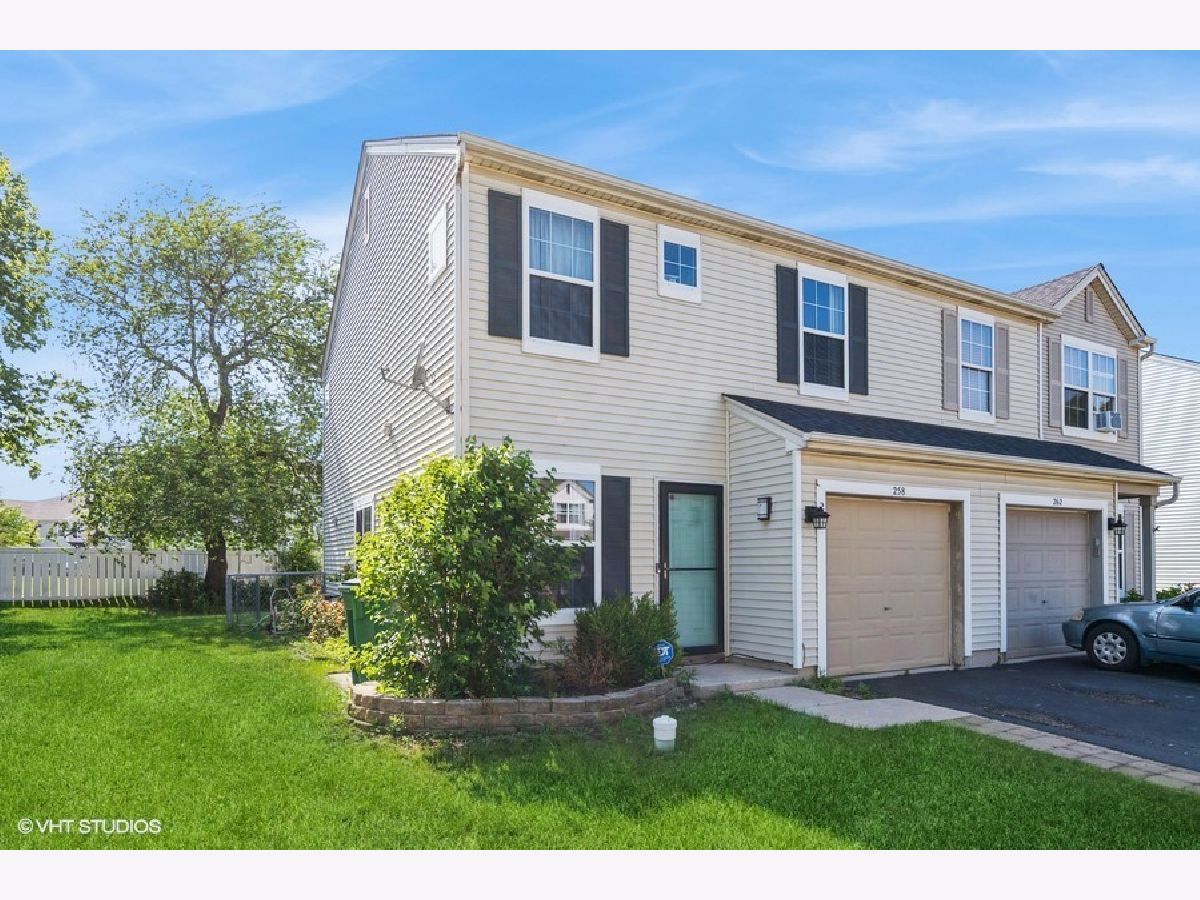 Townhomes & Homes Sold Heritage Place Romeoville Illinois, 258 Savannah