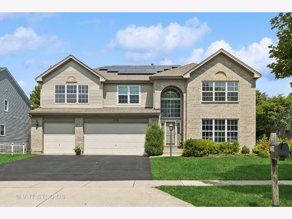 Homes & Condos & Townhomes Sold Willoughby Farms Estates Algonquin Illinois, 2130 Broadsmore