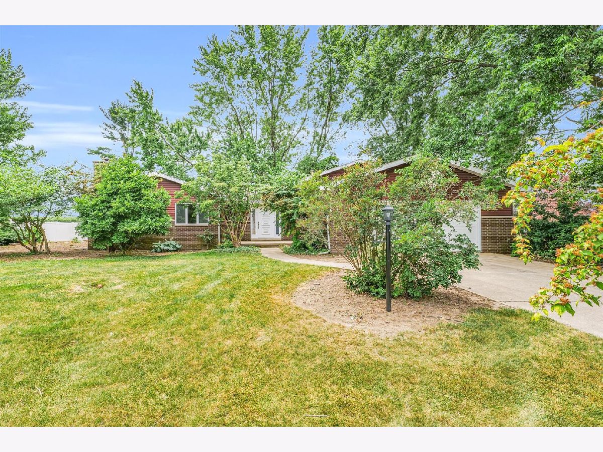 Homes Sold Rolling Acres Champaign Illinois, 2803 Berniece