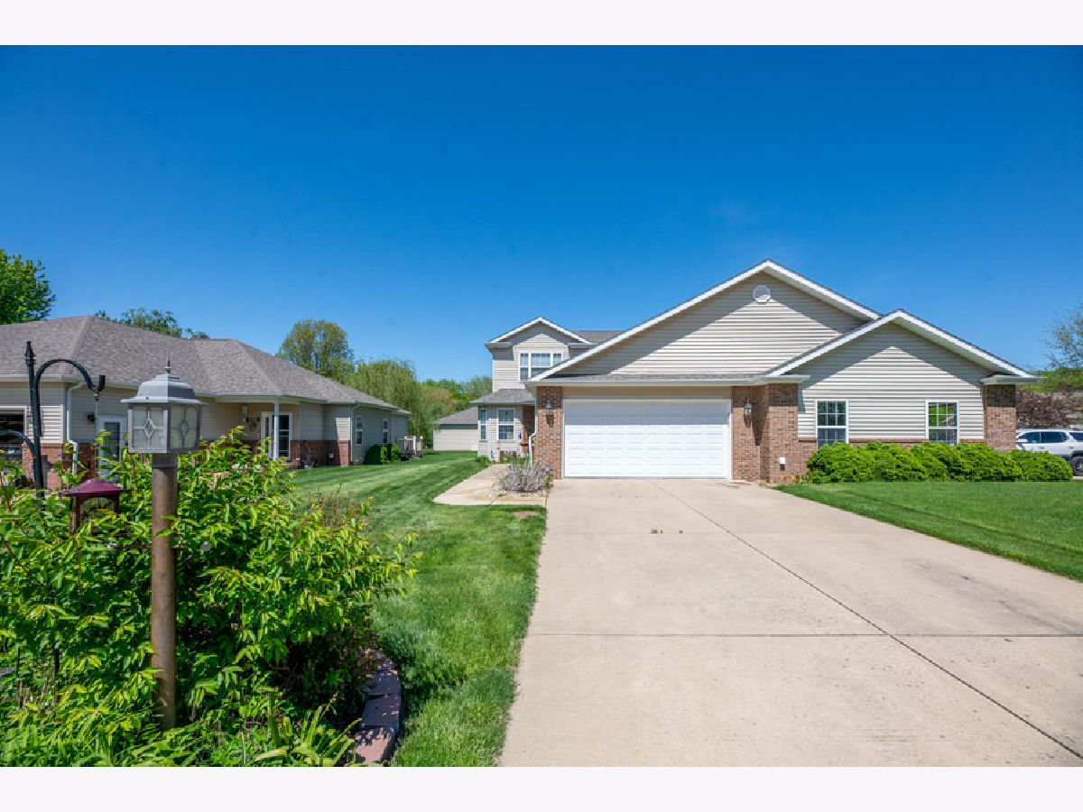  Sold Lacon Illinois, 523 Eagle